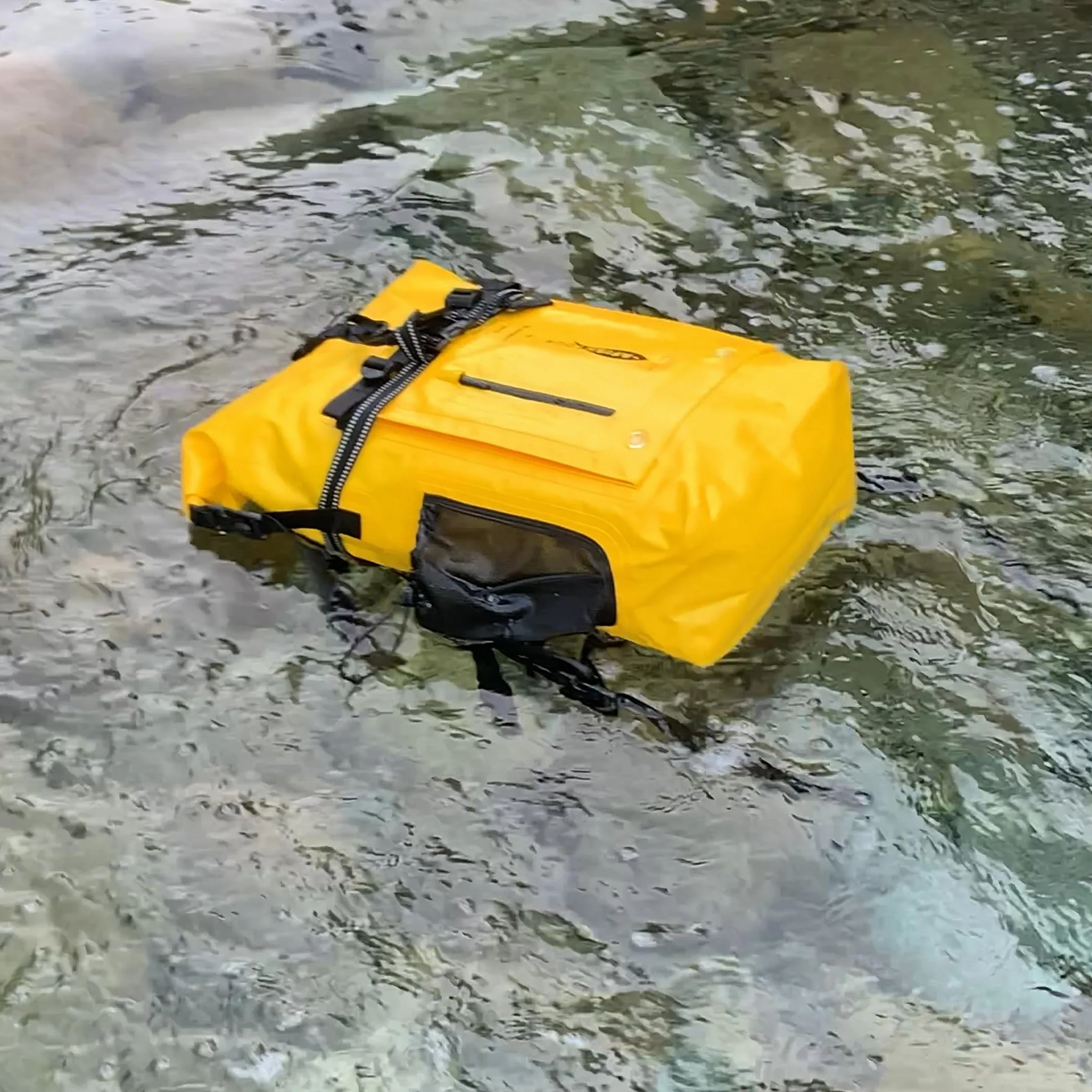 Plecak wodoodporny na kółkach 35L Dry bag żółty