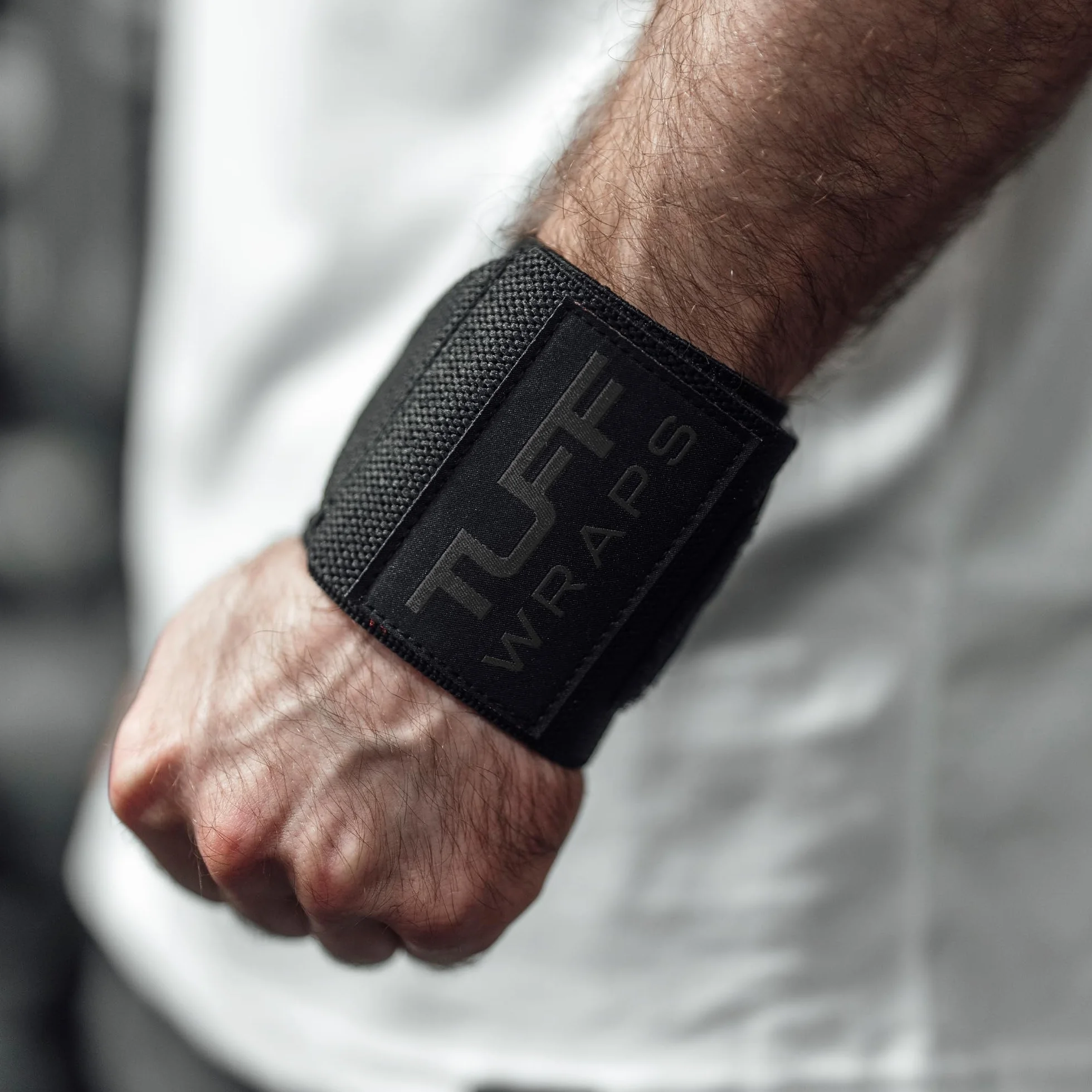 TuffWraps 40.0 cm opaski na nadgarstki: bez pętli na kciuki, wysokiej jakości opaski na nadgarstek na siłownię do podnoszenia ciężarów, wyciskania na ławce, trójboju siłowego i treningu crossowego