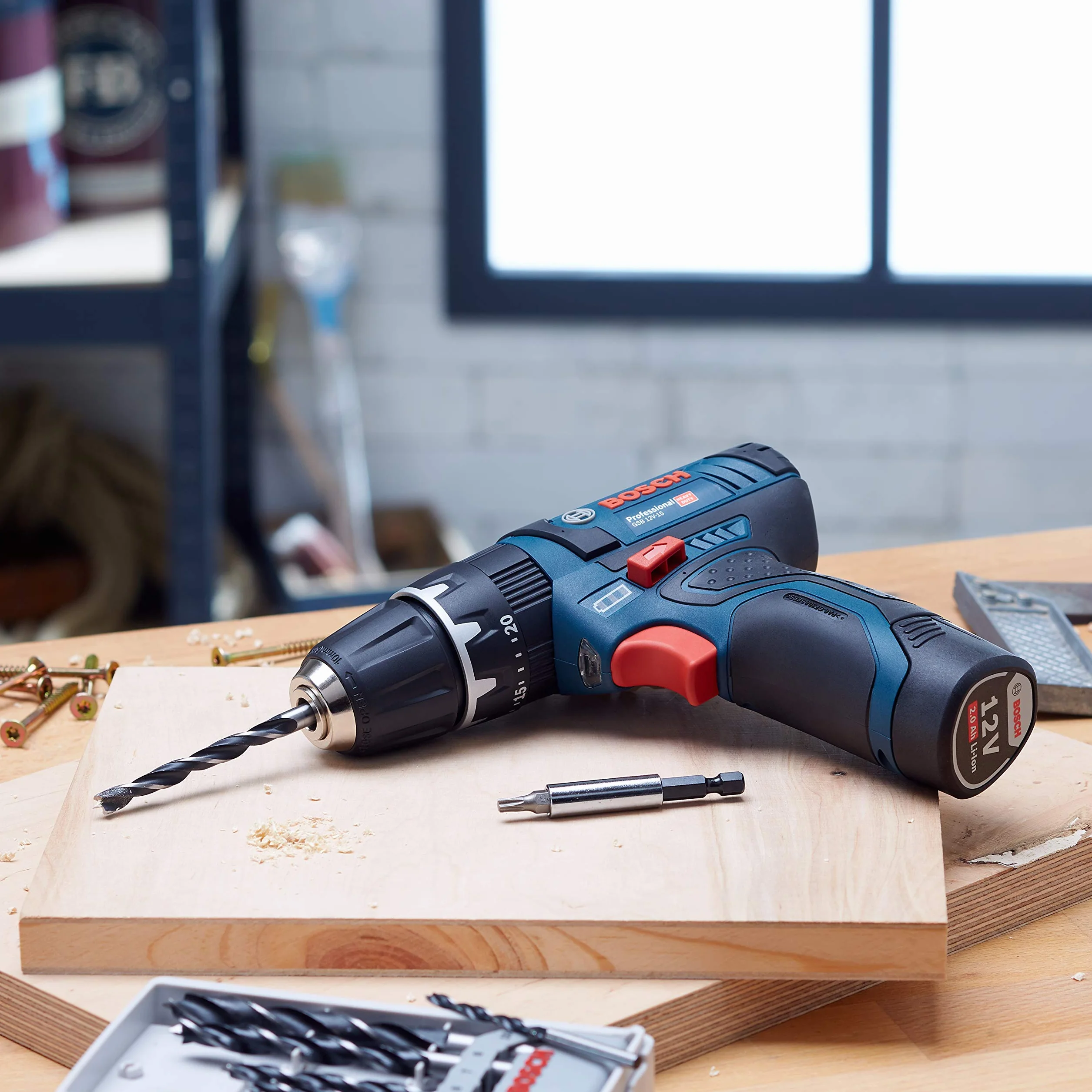 Bosch GSB 12V-15 Akumulatorowa Wiertarko-Wkrętarka Udarowa 12V 2x2,0Ah Zestaw