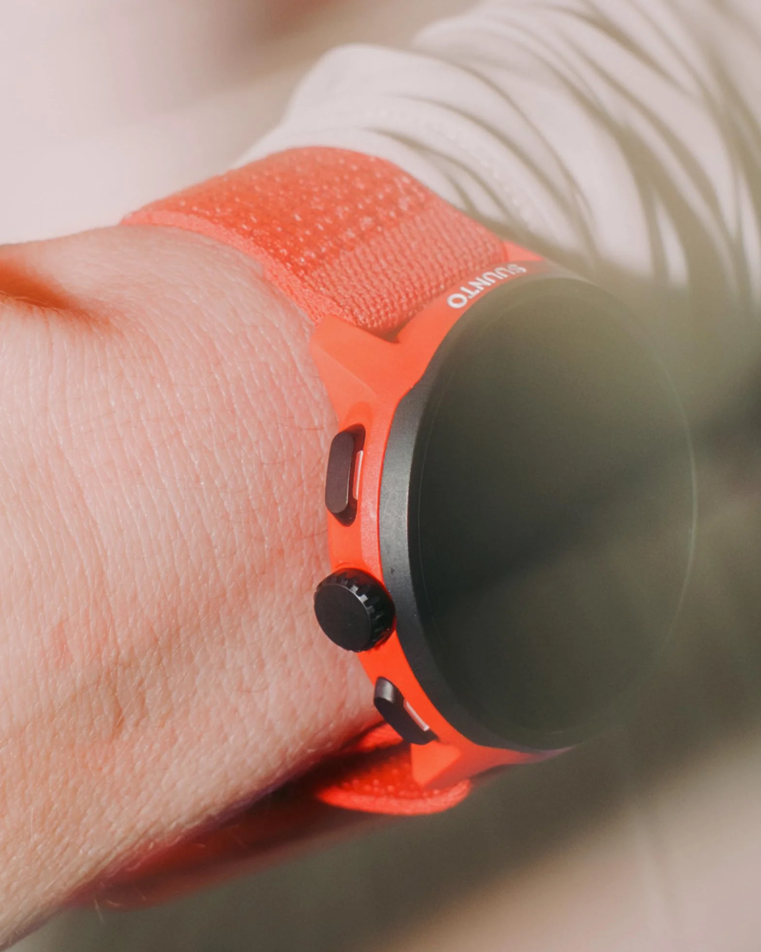 22 ATH7 LOOP TEXTILE STRAP CORAL ORANGE S+M