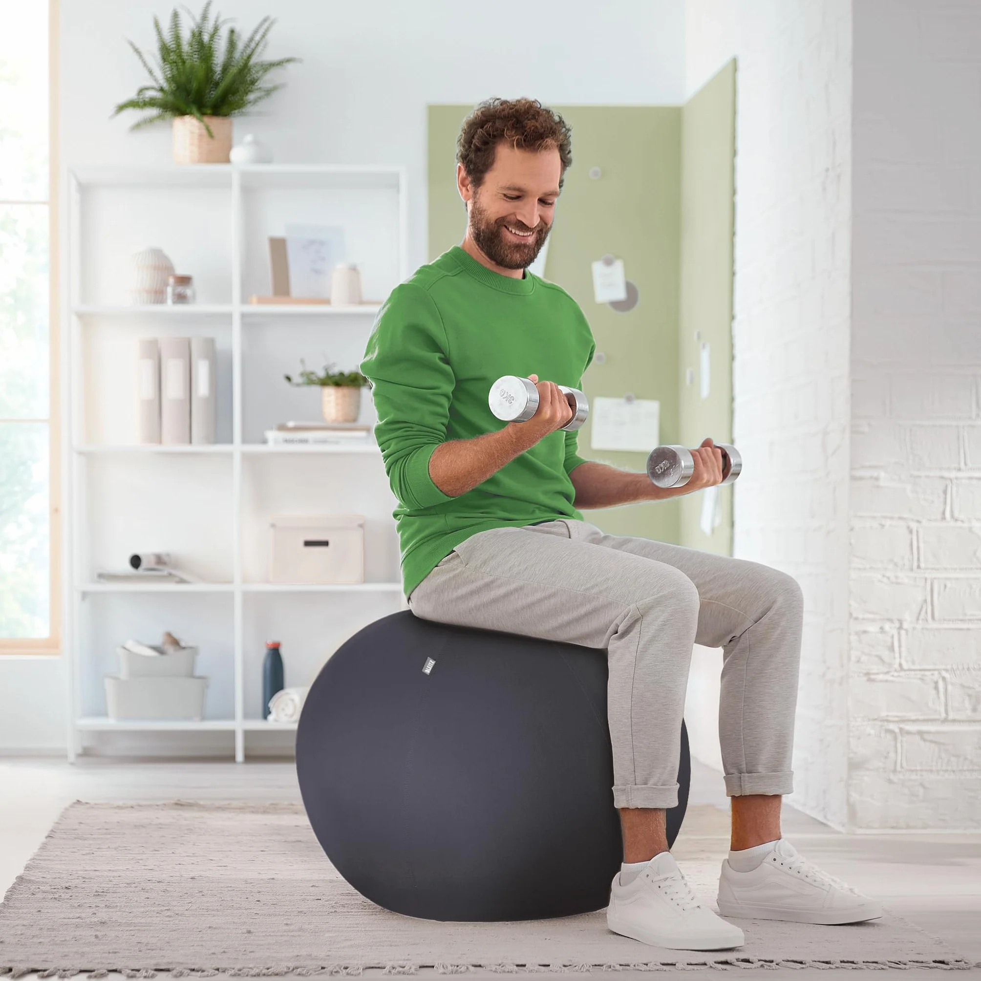 Leitz, Piłka do Siedzenia Ergo Active, Ergonomiczna Alternatywa dla Krzesła do Biurka, Średnica 75 cm, Osłona z Tkaniny, Ręczne Pompowanie, 2 Zatyczki, Seria Ergo, Kolor Aksamitnoszary (65430089)