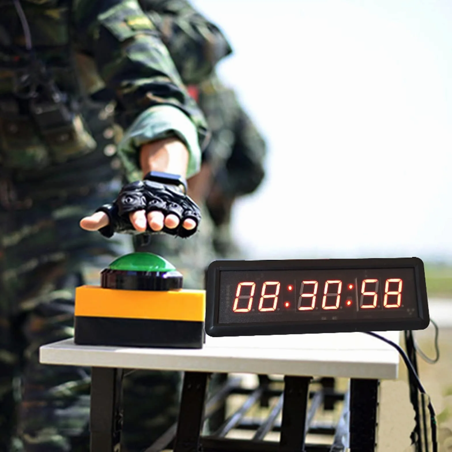 6-cyfrowy minutnik do gry Challenge z przyciskiem stopera, minutnikiem fitness, zegarem interwałowym, cyfrowym zegarem ściennym LED, idealny do rekwizytów rozrywkowych, siłowni