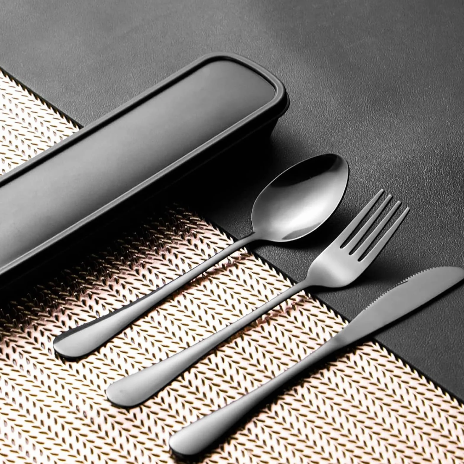 3 sztuki sztućców kempingowych, stal nierdzewna, sztućce podróżne z etui, zestaw sztućców kempingowych z widelcem, łyżką, nożem, sztućcami do zabrania ze sobą, nadają się do mycia w zmywarce