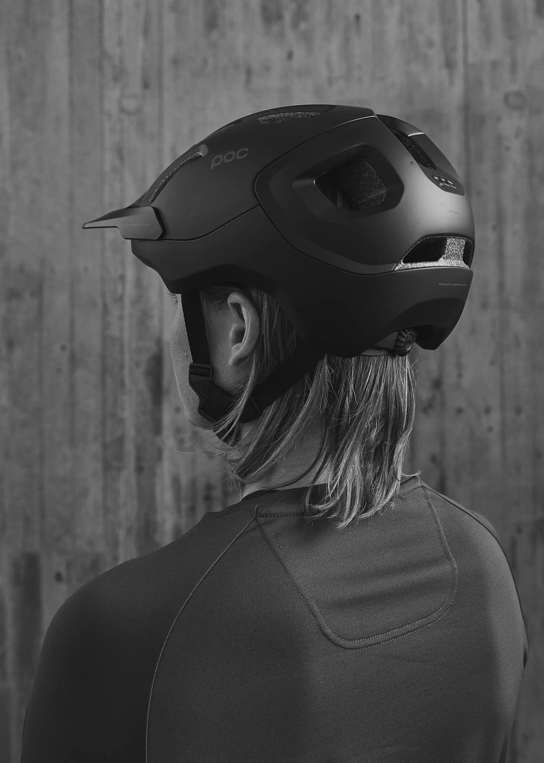 POC Kask rowerowy Axion – precyzyjnie dostrojona ochrona szlaku z opatentowaną technologią i pełną regulacją dla komfortu i bezpieczeństwa na szlaku