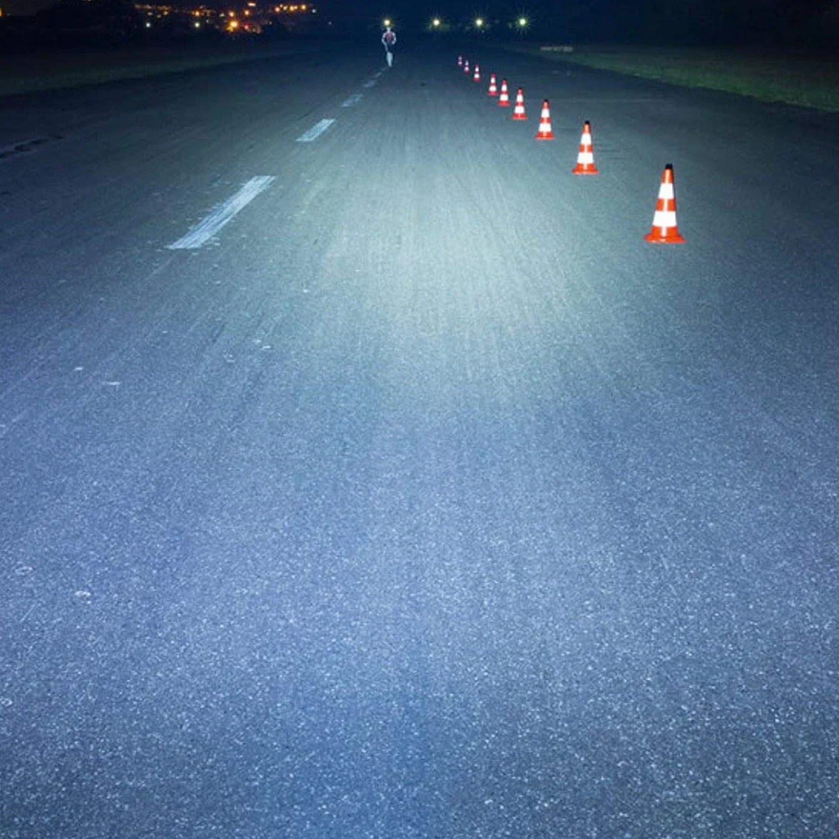Sigma 2022044905 lampa LED na kask dla dorosłych, uniseks, rozmiar uniwersalny