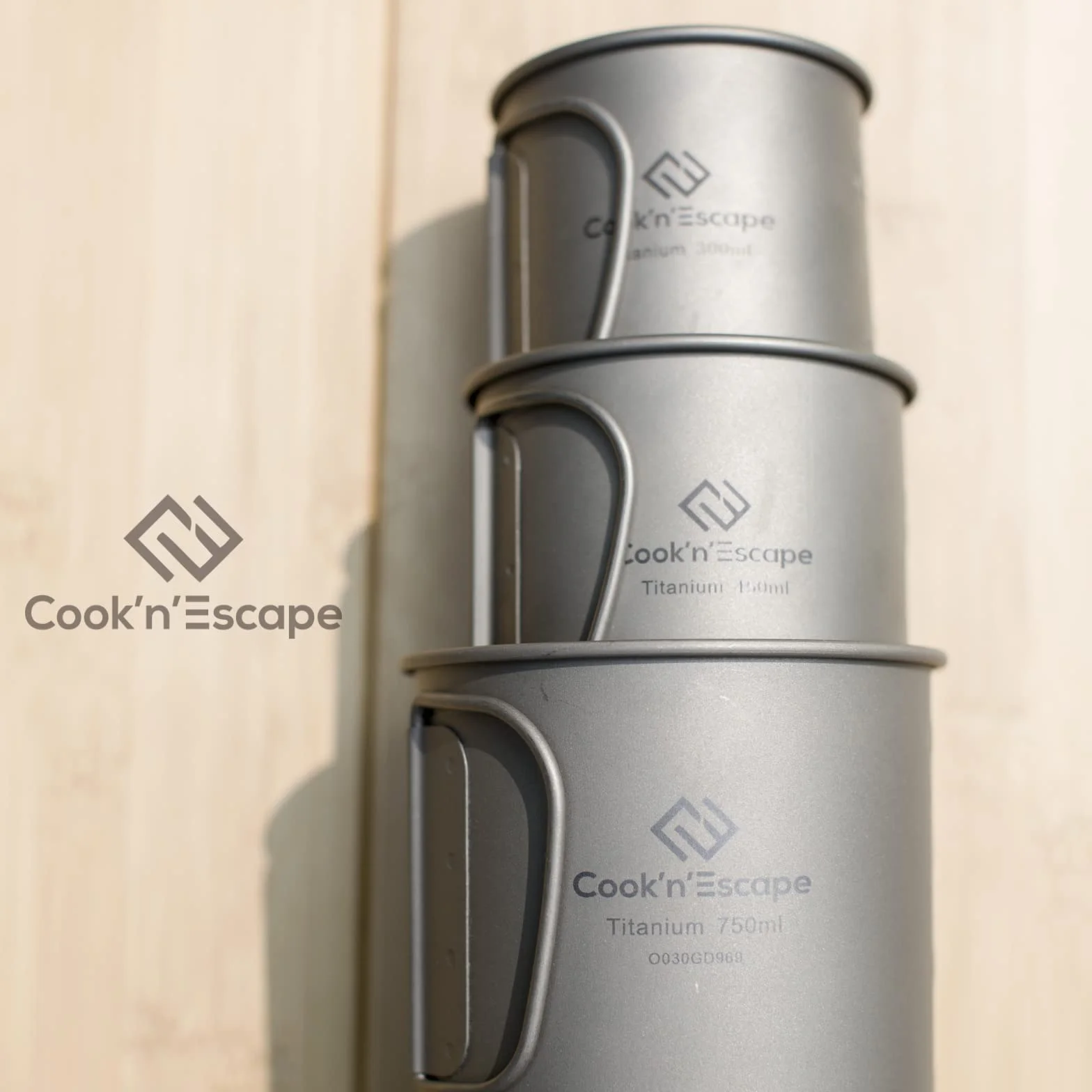 COOK'N'ESCAPE Tytanowy kubek 450 ml z pokrywką otwarty ogień naczynie kempingowe garnek składany uchwyt