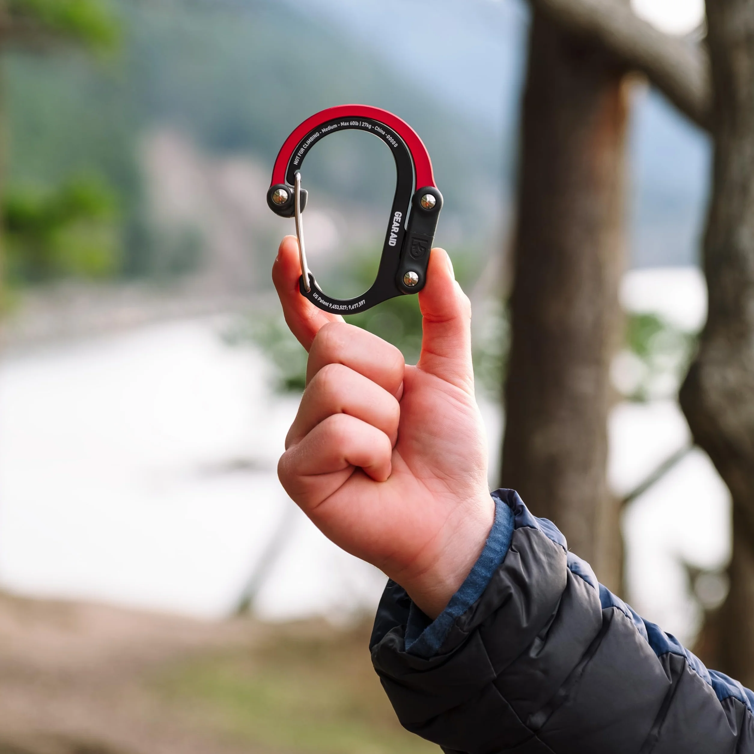 GEAR AID HEROCLIP obrotowy karabińczyk 360° haczyk średni na kemping