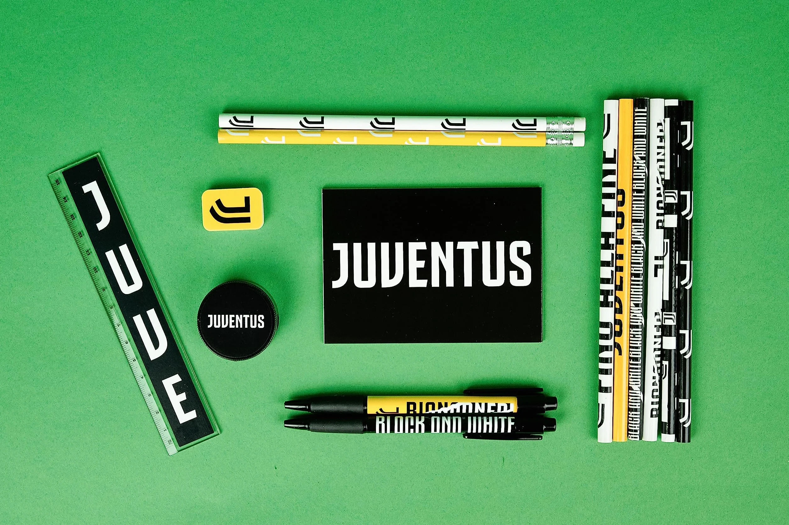 EURO PUBLISHING Juventus oficjalny produkt - zestaw papeterii (14 sztuk)