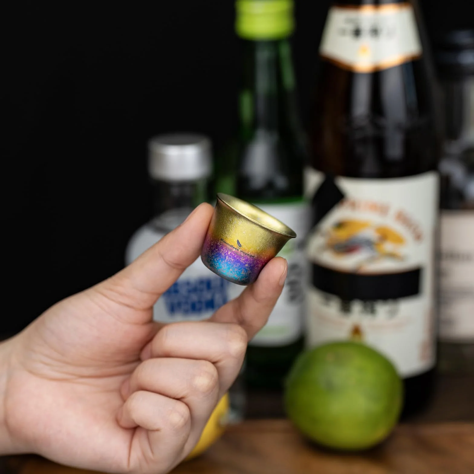 Boundless Voyage Titanium kubki do wina na zewnątrz, mini filiżanka do herbaty, przenośne kubki do picia, mała filiżanka do tequili i whisky do whisky, tequila, 2 w opakowaniu, Ti3069D-G (kolorowy)