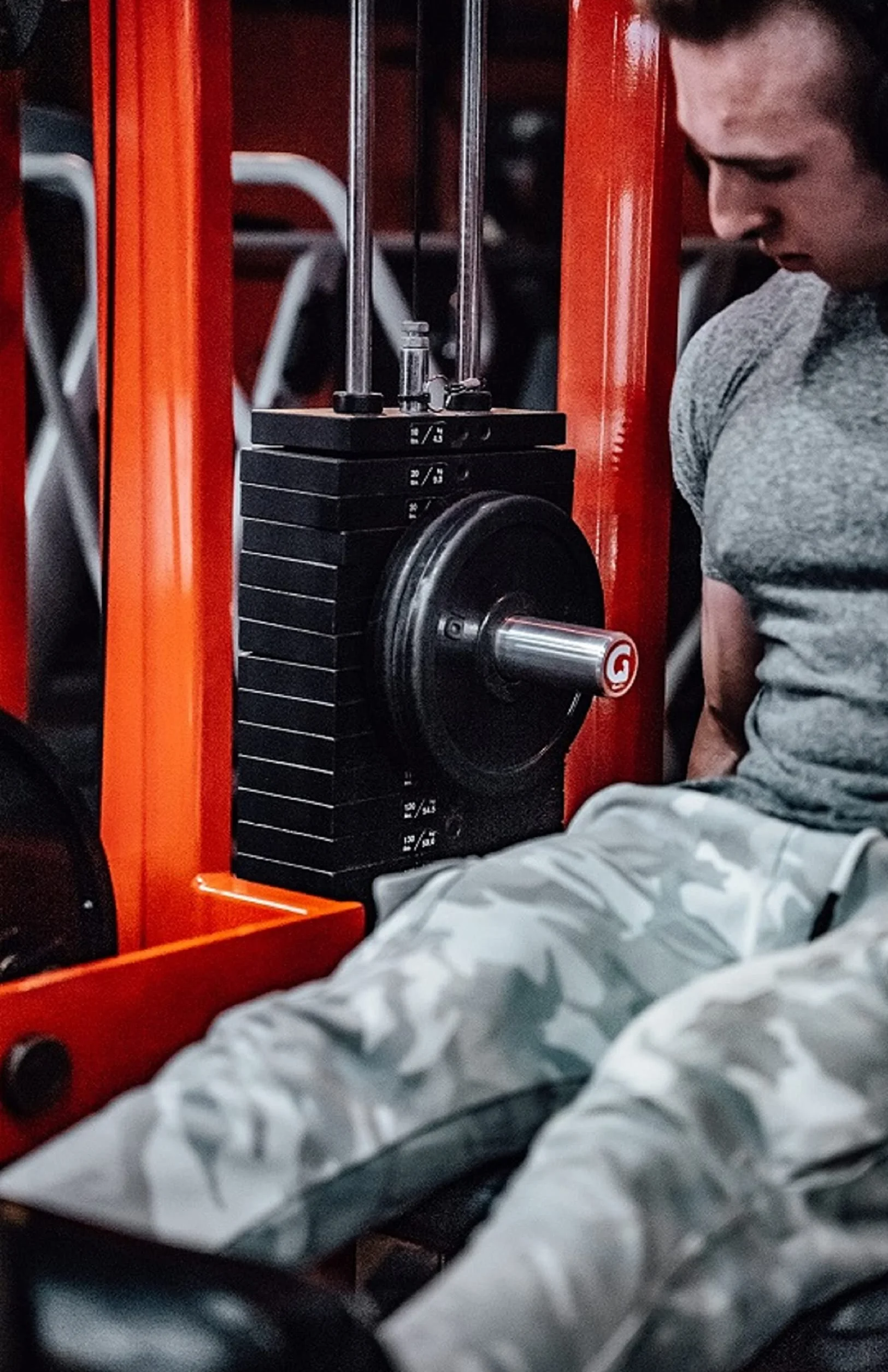 GymPin Uchwyt na 2" 50 mm Płytę Olimpijską - Przedłużacz do Łącznika Kabli - Mocny 10 mm Uchwyt Siłowni