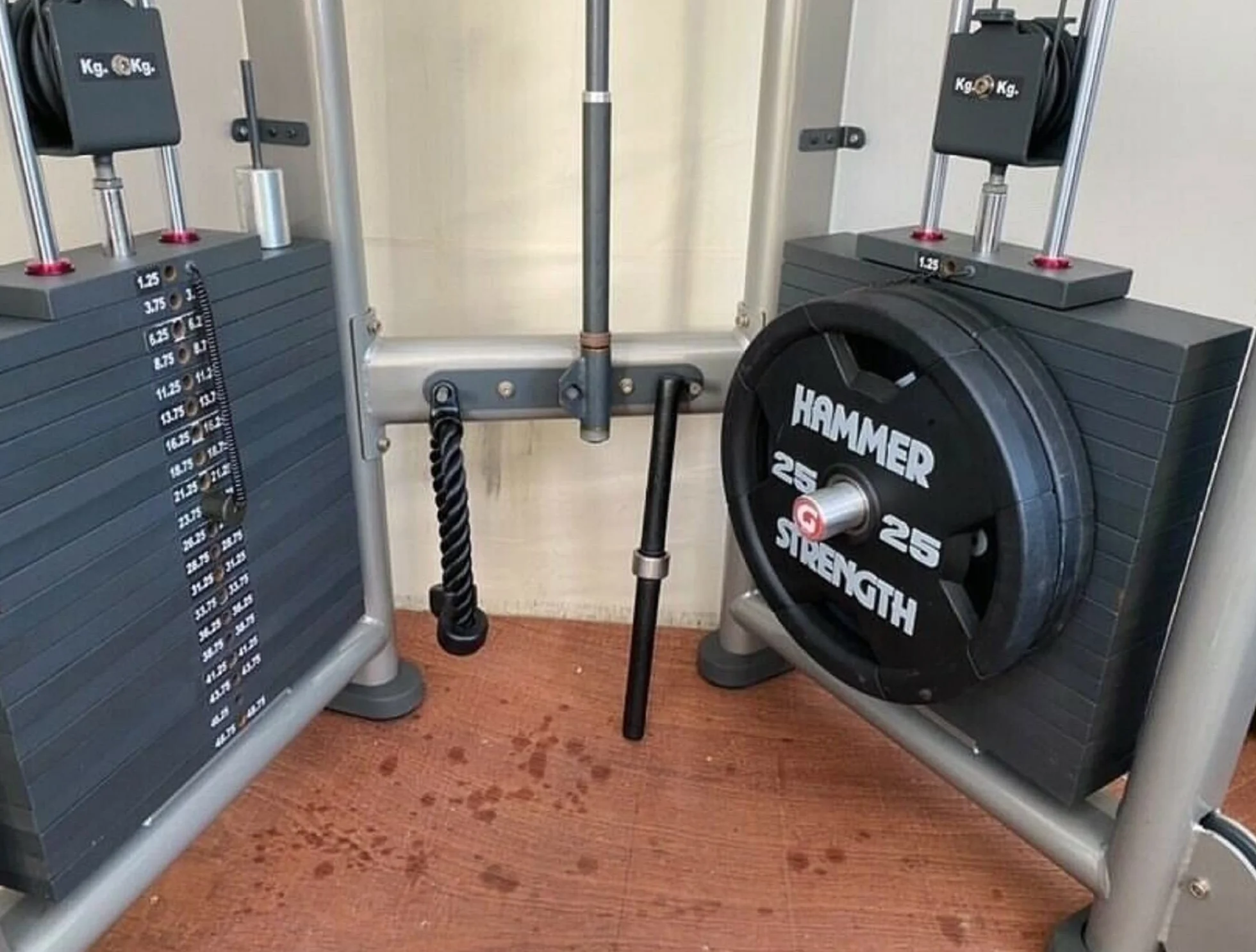 GymPin Uchwyt na 2" 50 mm Płytę Olimpijską - Przedłużacz do Łącznika Kabli - Mocny 10 mm Uchwyt Siłowni