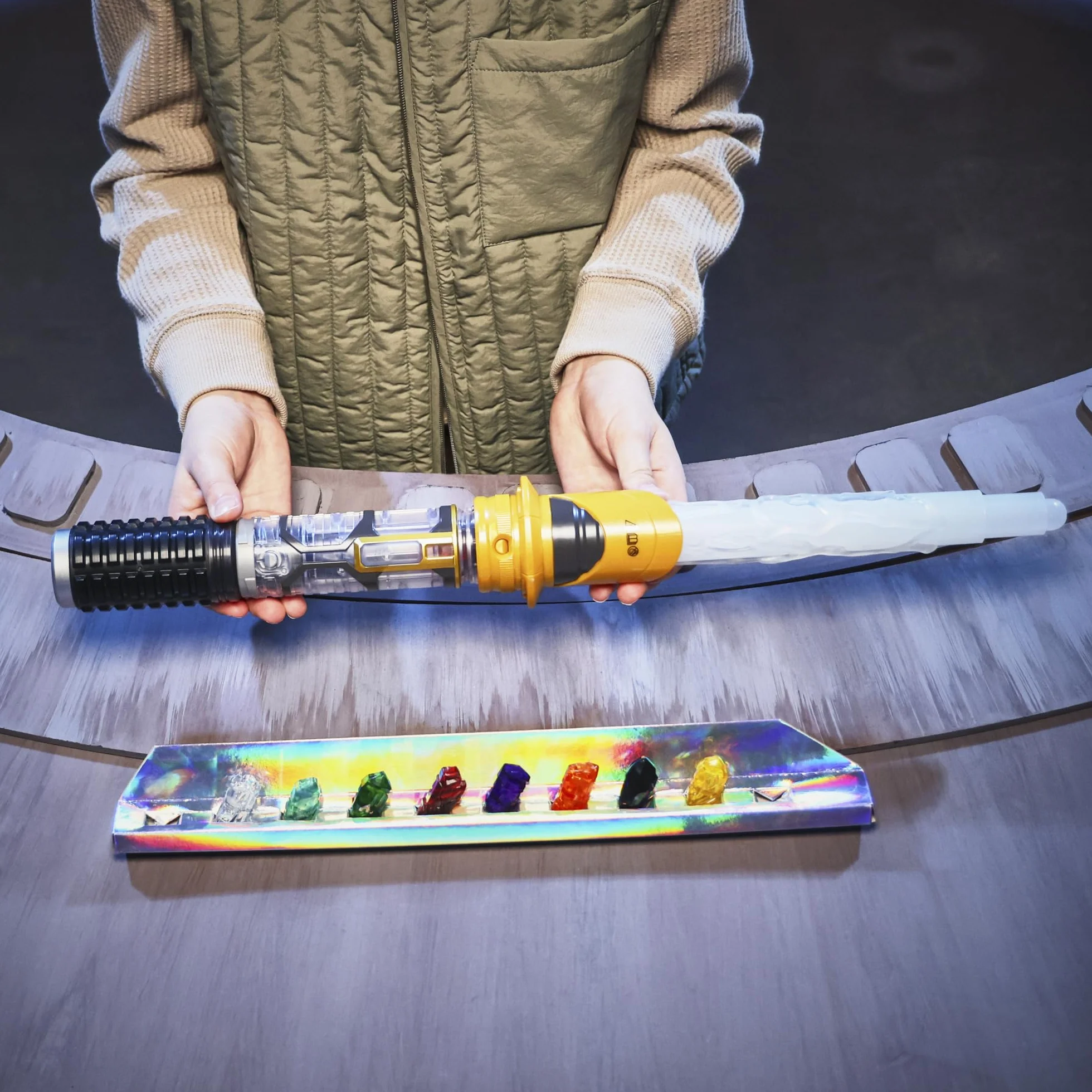 Hasbro Star Wars Miecz Świetlny z Kryształem Zasilającym z Gwiezdnych Wojen