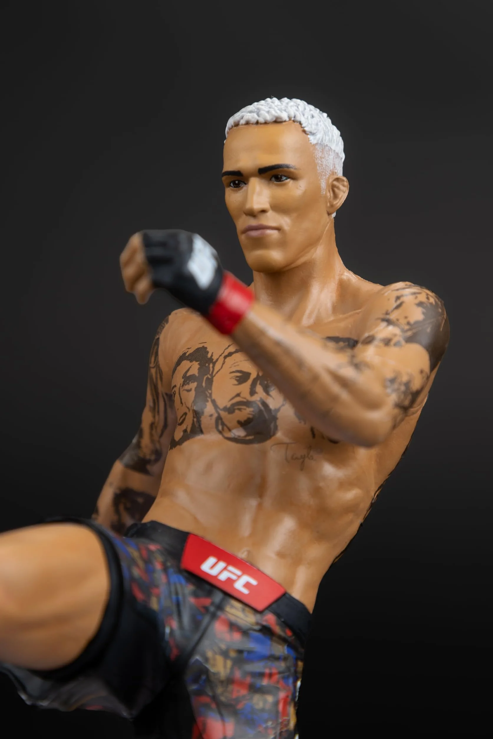 McFarlane UFC Charles Oliveira 17.8 cm Posed Figure SportsPicks