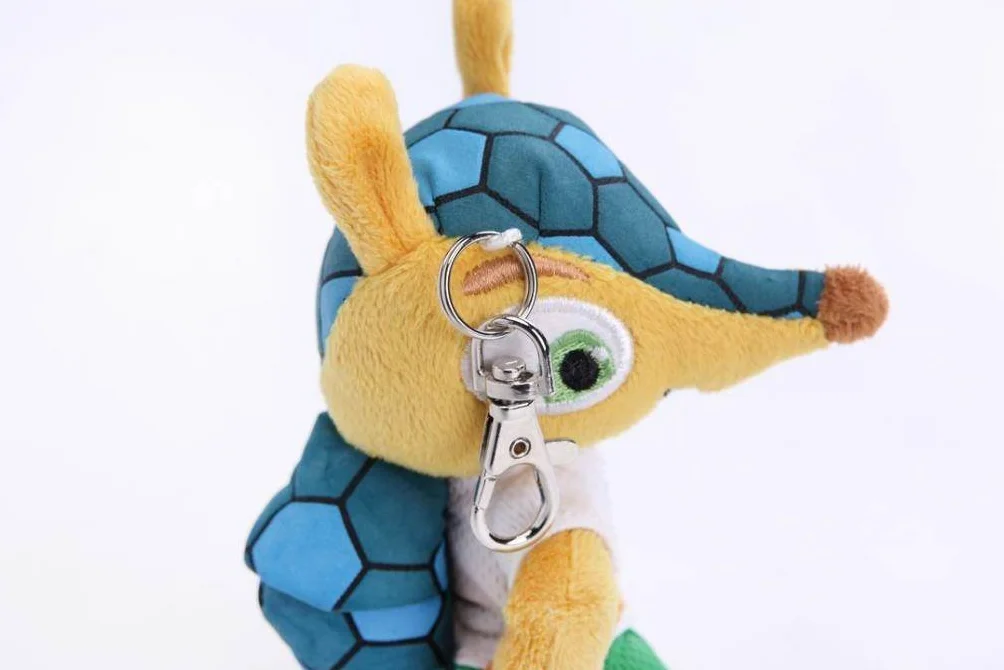 Fuleco 13 cm pluszowy z metalową zawieszką - oficjalna maskotka Mistrzostw Świata FIFA 2014