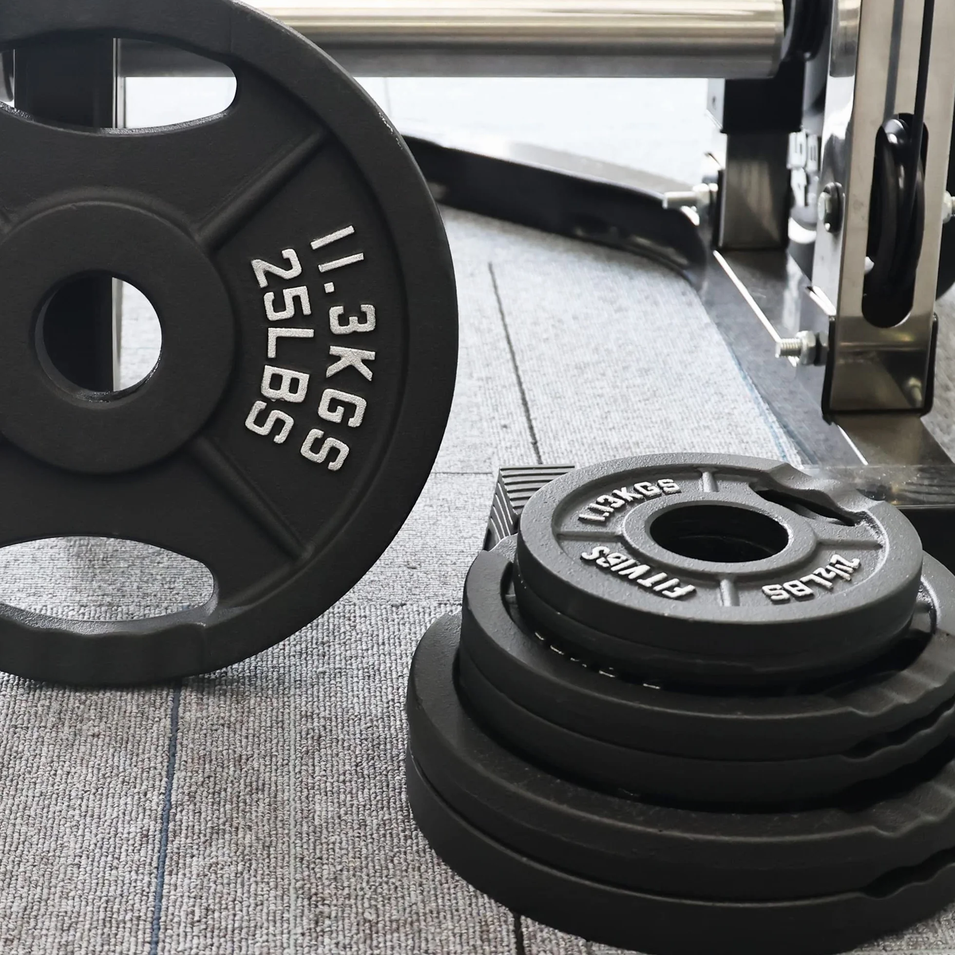 Signature Fitness Olympic 2-calowy żeliwny talerz obciążający 11,3 kg para