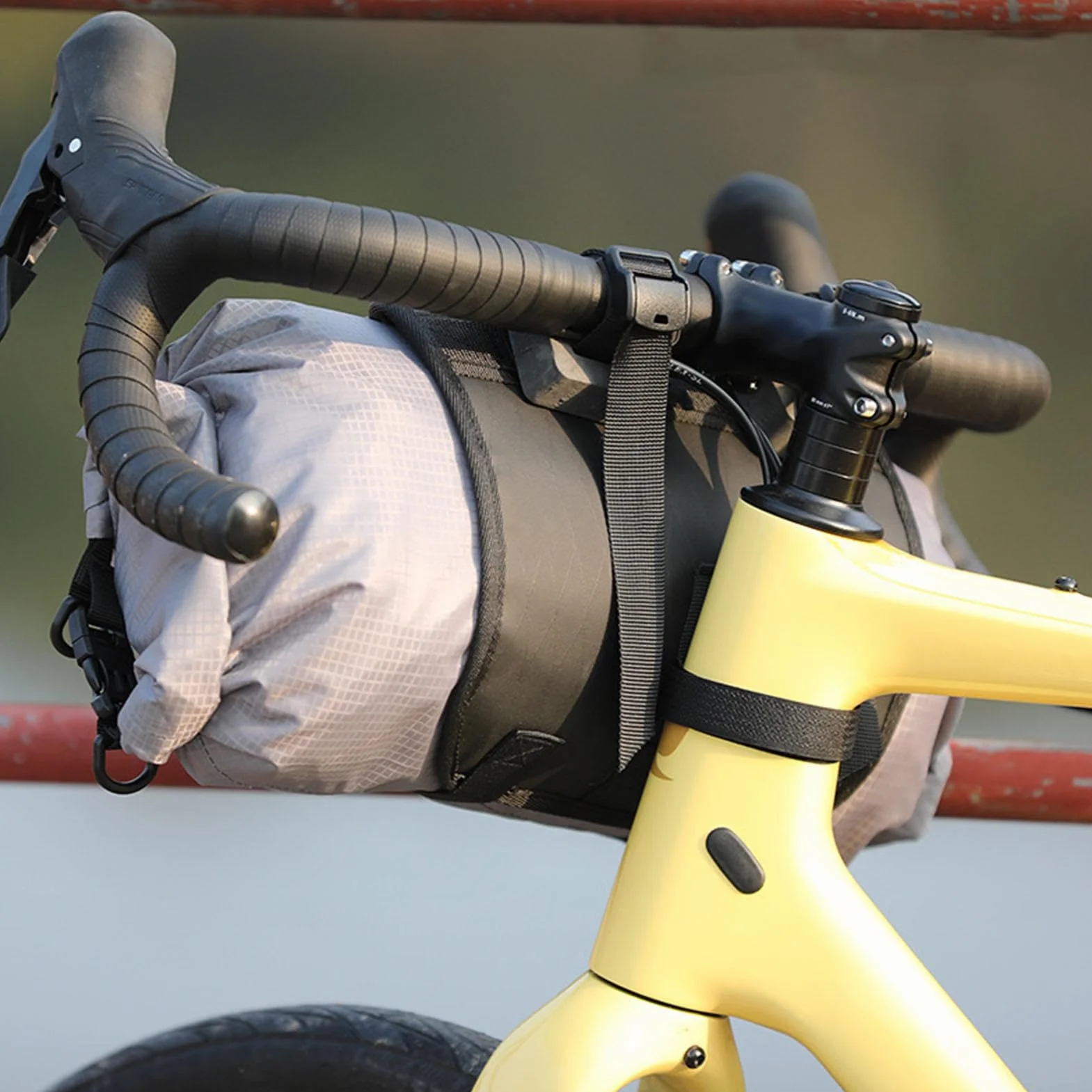Pasy rowerowe z przodu, system mocowania torby rowerowej, pasy mocujące do bagażnika kierownicy rowerowej, wielofunkcyjne akcesoria rowerowe