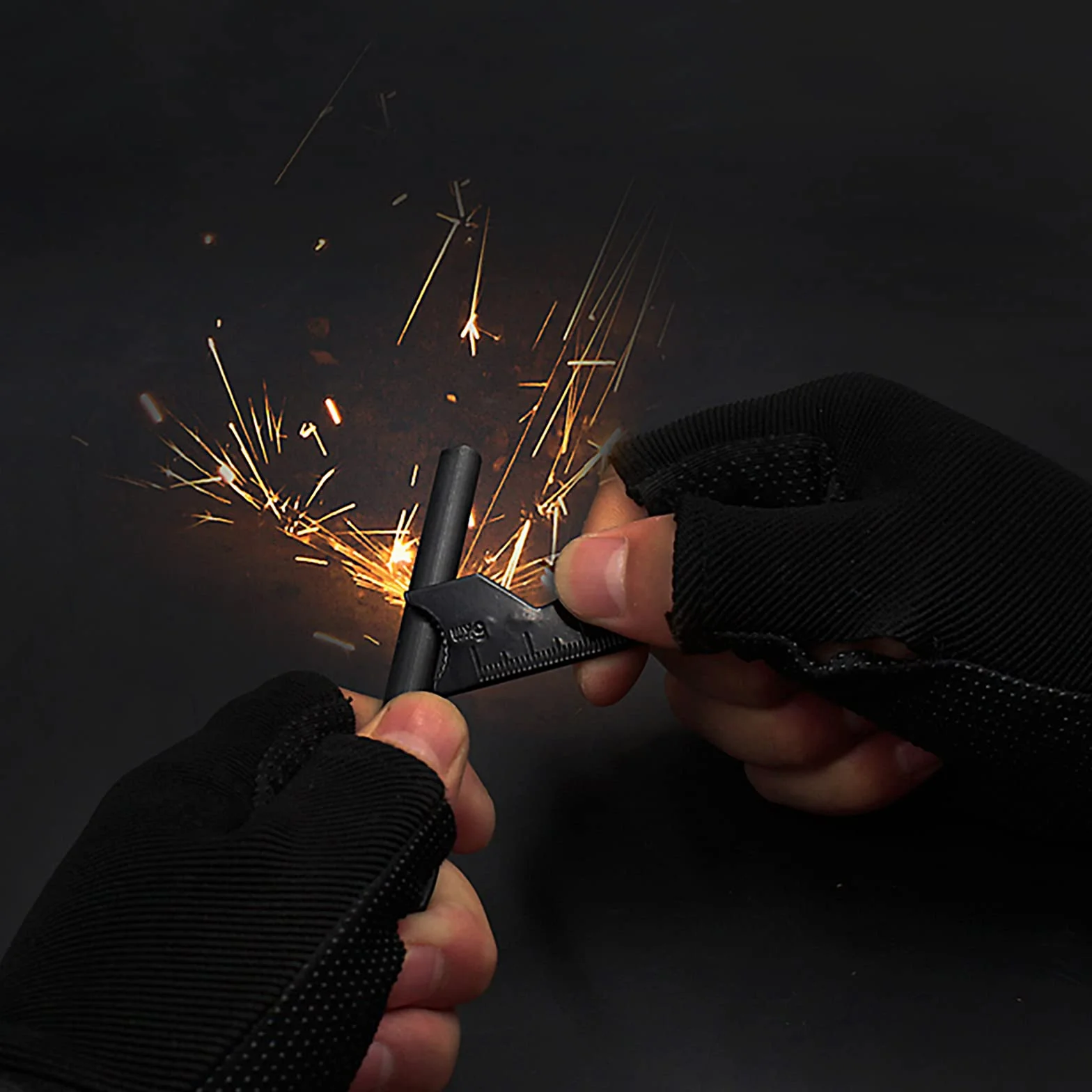 Feuerstahl Mit Handmade 7 in 1 Set Feuerstein Feuerstarter Fireflint Magnesium Feuerzeuge Mit Griff 10,000 Zündungen Raditioneller Extrem Starker Funkenflug Feuerstein Für Outdoor Survival Bushcraft