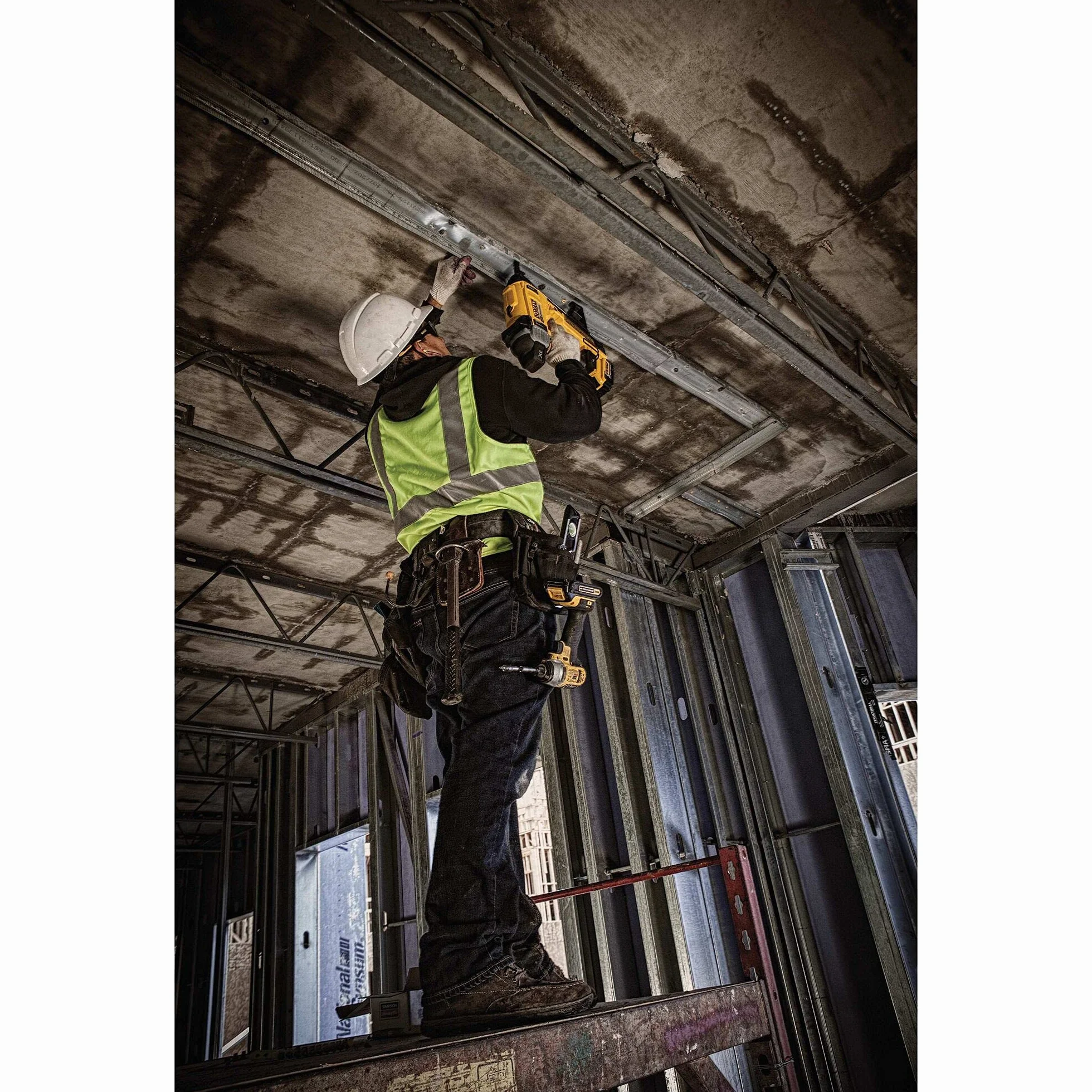 DeWalt Gwoździe HX 3,0x13 na Taśmie Czerwone DCN8903013 1000 szt.