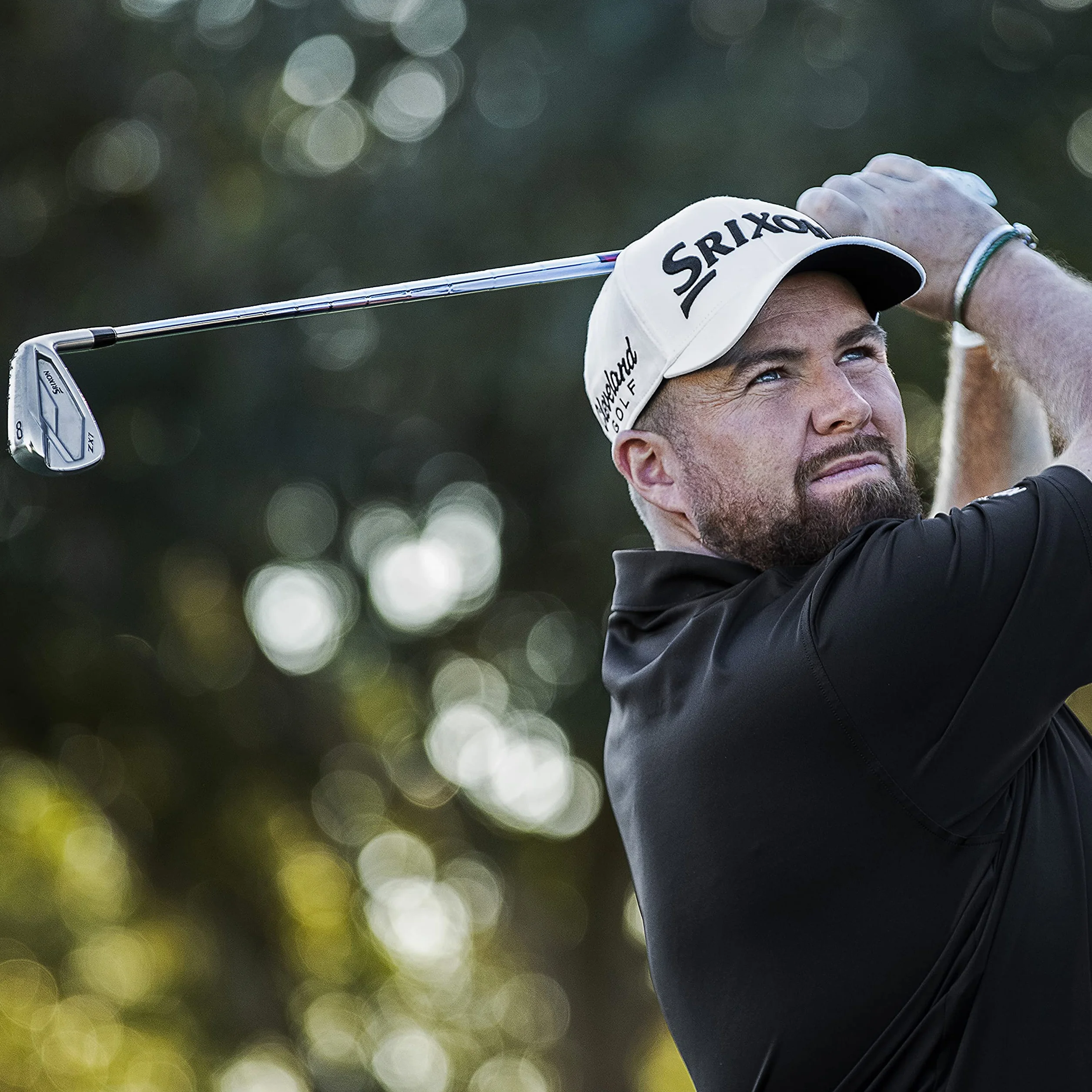 Srixon Odległość 10 (NOWY MODEL) - kilkanaście piłek golfowych - wysoka prędkość i responsywność - odporne i trwałe - akcesoria golfowe premium i prezenty golfowe, białe