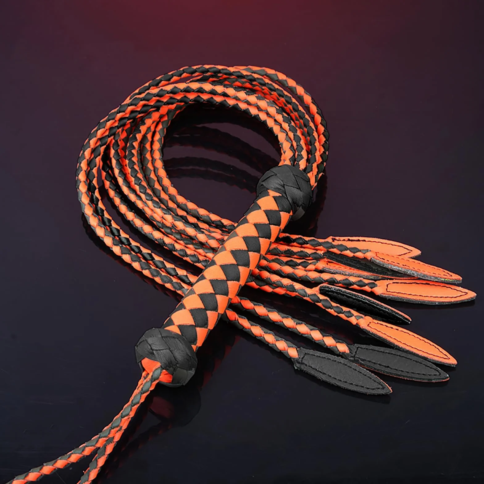 Skórzany bicz Cat-O'-Nine-Tails Whip, uchwyt 23 cm, ogon 59 cm, ręcznie robiony, czarny