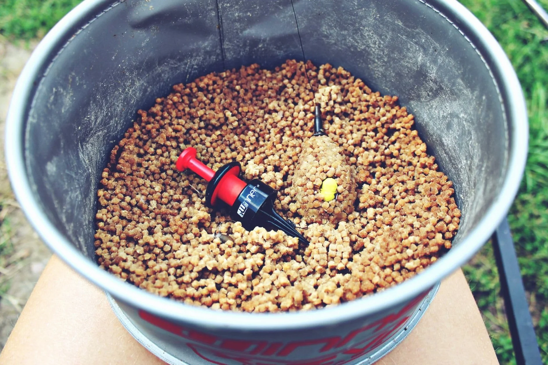 Winner Method/Feeder Pellet 2mm/1kg Truskawka Supreme