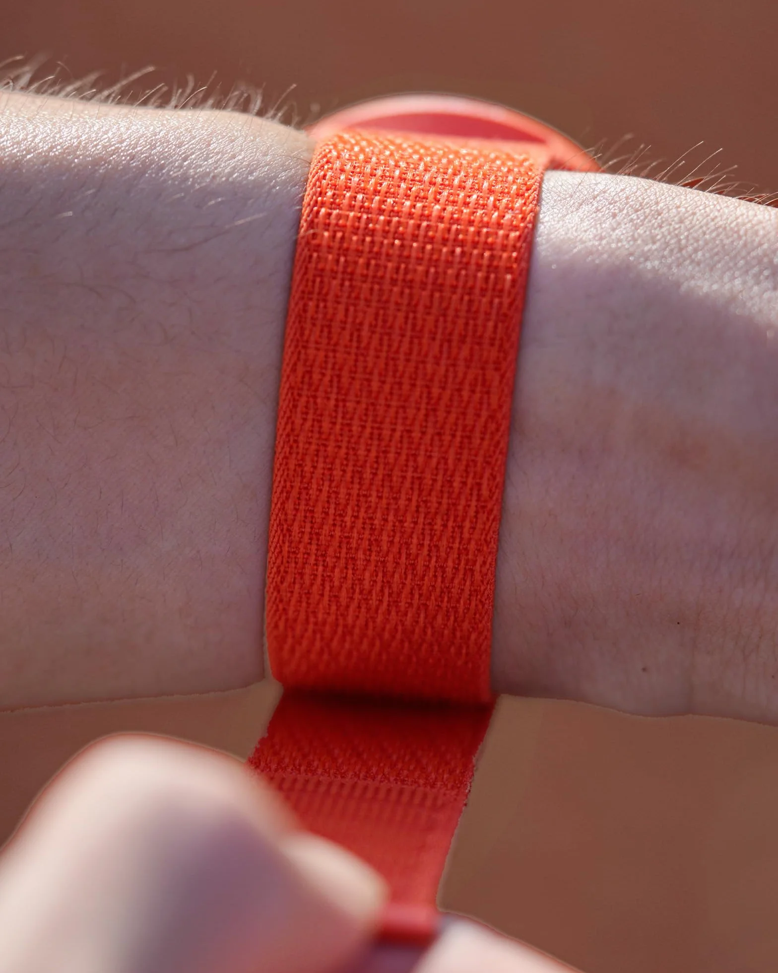 22 ATH7 LOOP TEXTILE STRAP CORAL ORANGE S+M