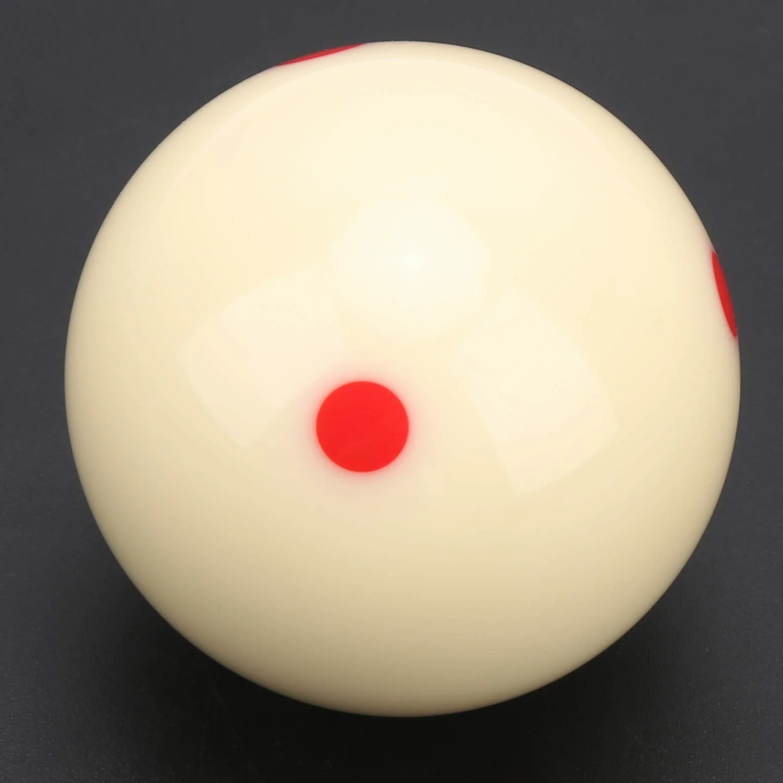 Keenso Piłki bilardowe 57,2 mm 2,3 cala Odporne na uderzenia kule z żywicy Twardość Dot-spot Cue Ball do treningu i zawodów (czerwona plama)