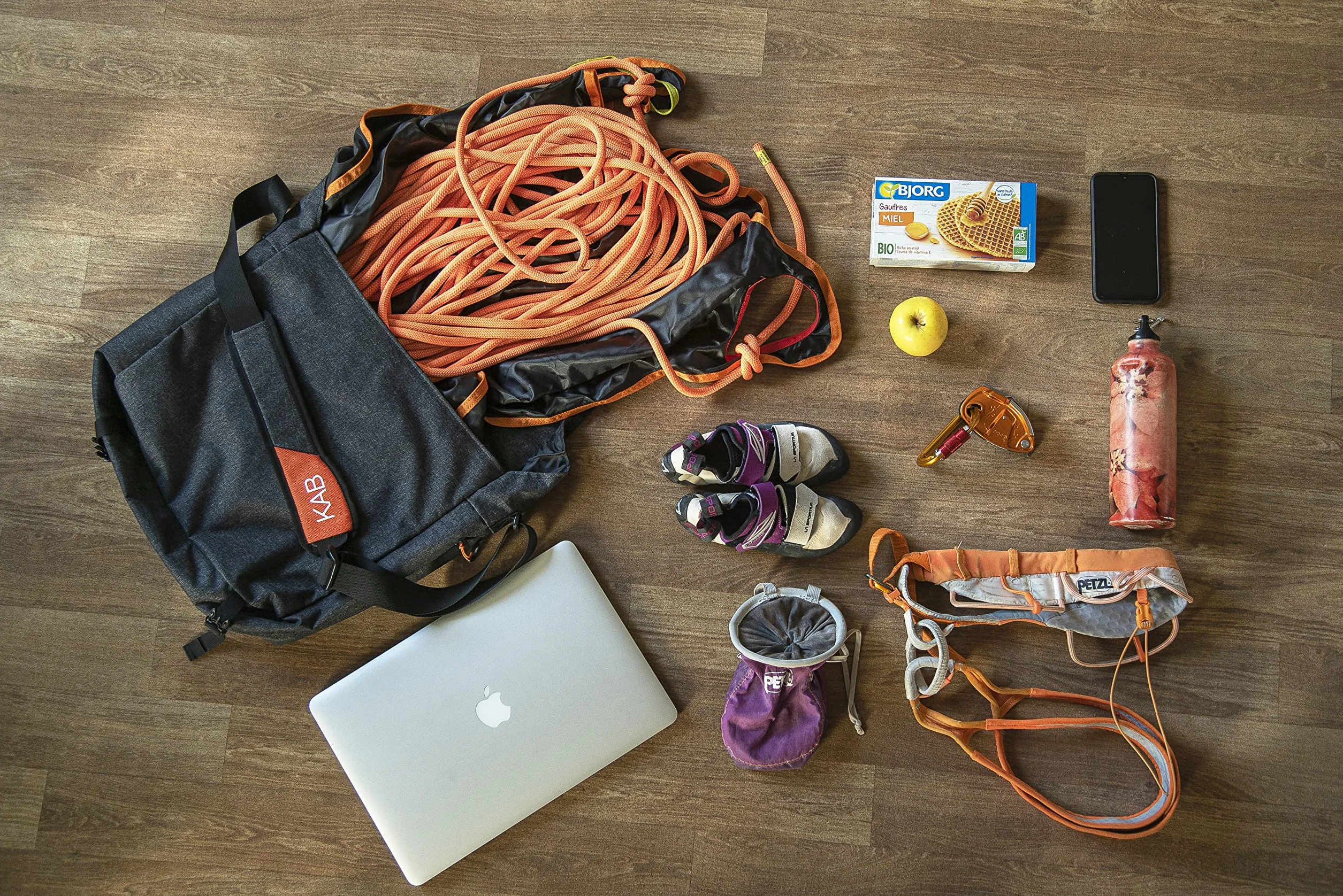 Petzl GRIGRI + urządzenie asekuracyjne z blokadą wspomaganą kamerą i uchwytem przeciwpanicznym, odpowiednie dla osób uczących się i intensywnego użytkowania