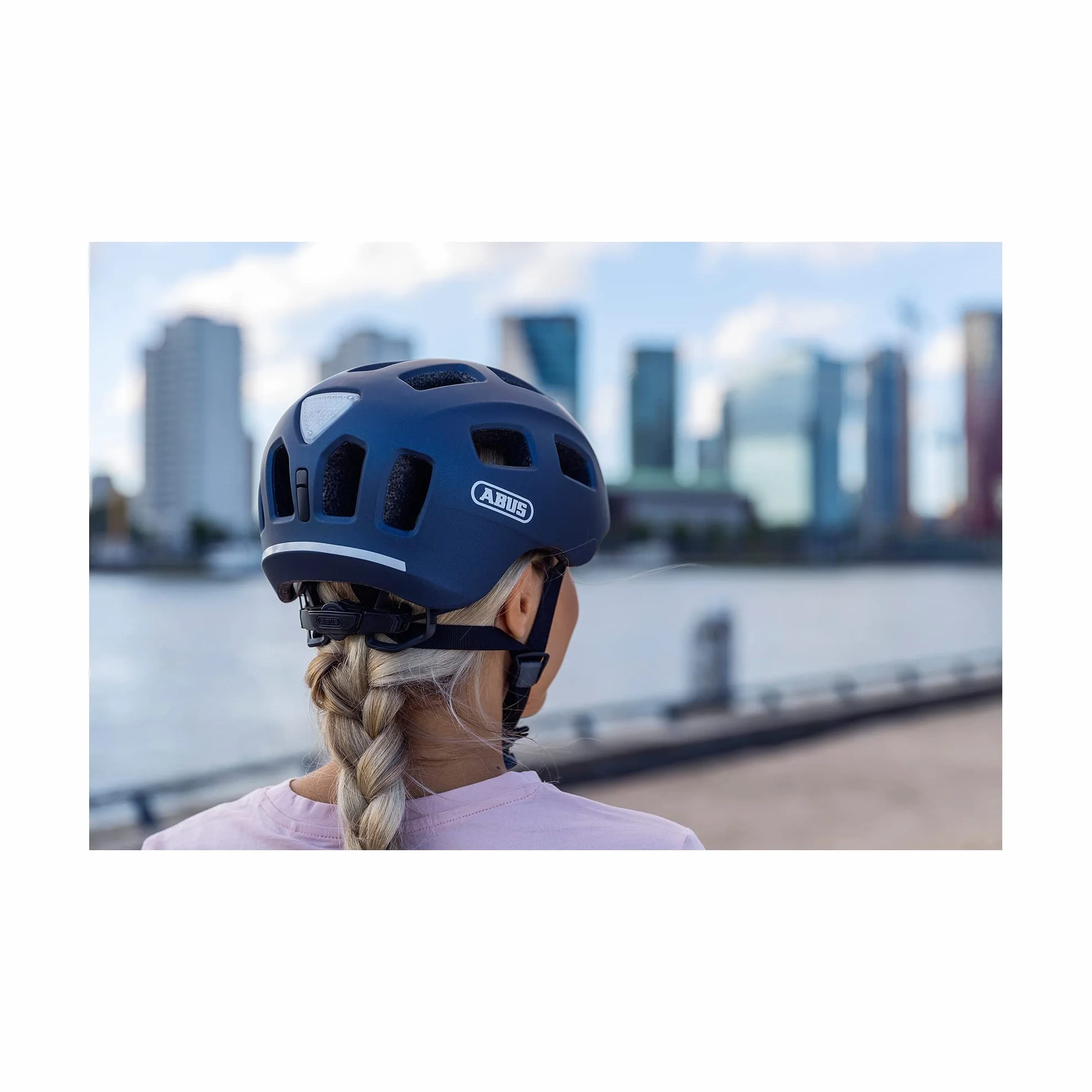 ABUS Youn-I 2.0 kask rowerowy z oświetleniem dla dzieci, młodzieży i młodych dorosłych – dla dziewcząt i chłopców