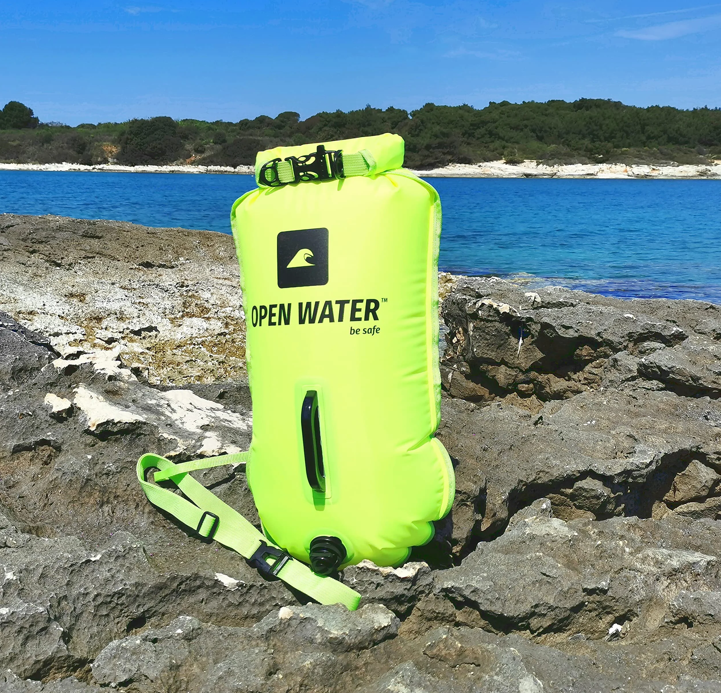 OPENWATER dmuchana boja do pływania XL - duża bojka asekuracyjna z kieszenią na rzeczy 28L zielona neon