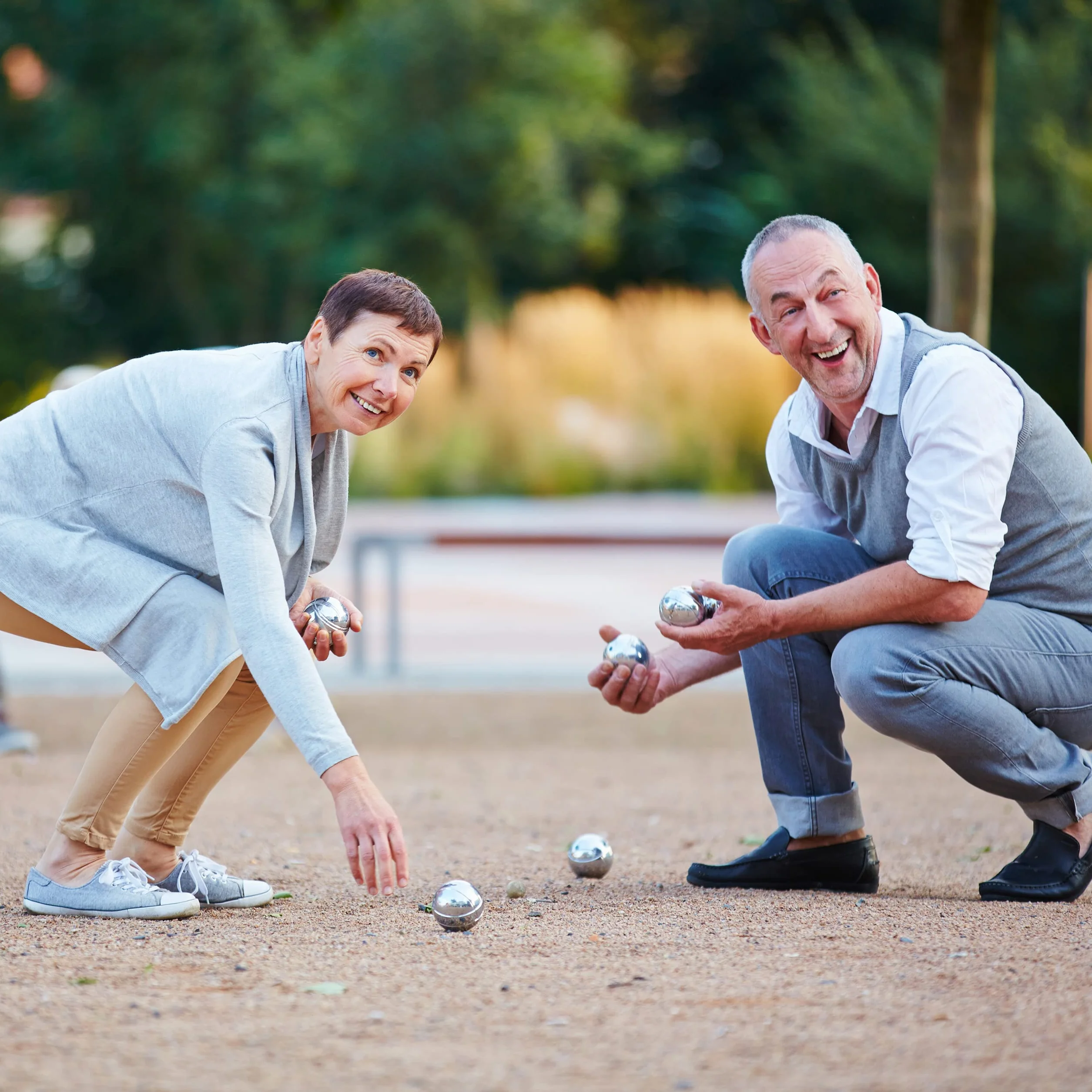 Relaxdays Boule Zestaw 6 Bombek do Boccia Metal, Kula Celująca, Miernik Dystansowy, Petanque z Torbą, Srebrny/Czarny