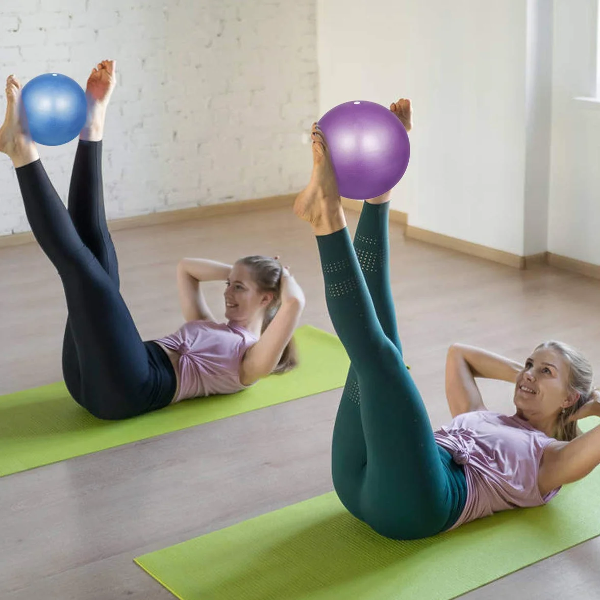 2 szt. miękkich piłek do pilatesu i ćwiczeń równowagi, idealne do jogi, treningu rdzenia i fizjoterapii - niebieska i fioletowa