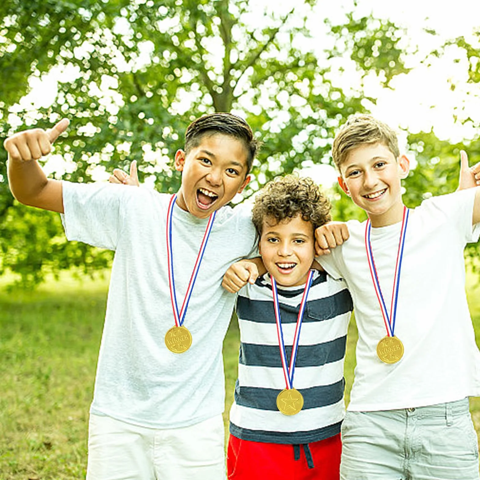 100 sztuk medali sportowych: medale zwycięzcy, zestaw medali dla dzieci, złote medale dla dzieci, super medale, pamiątki z gier urodzinowych dla dzieci, cade