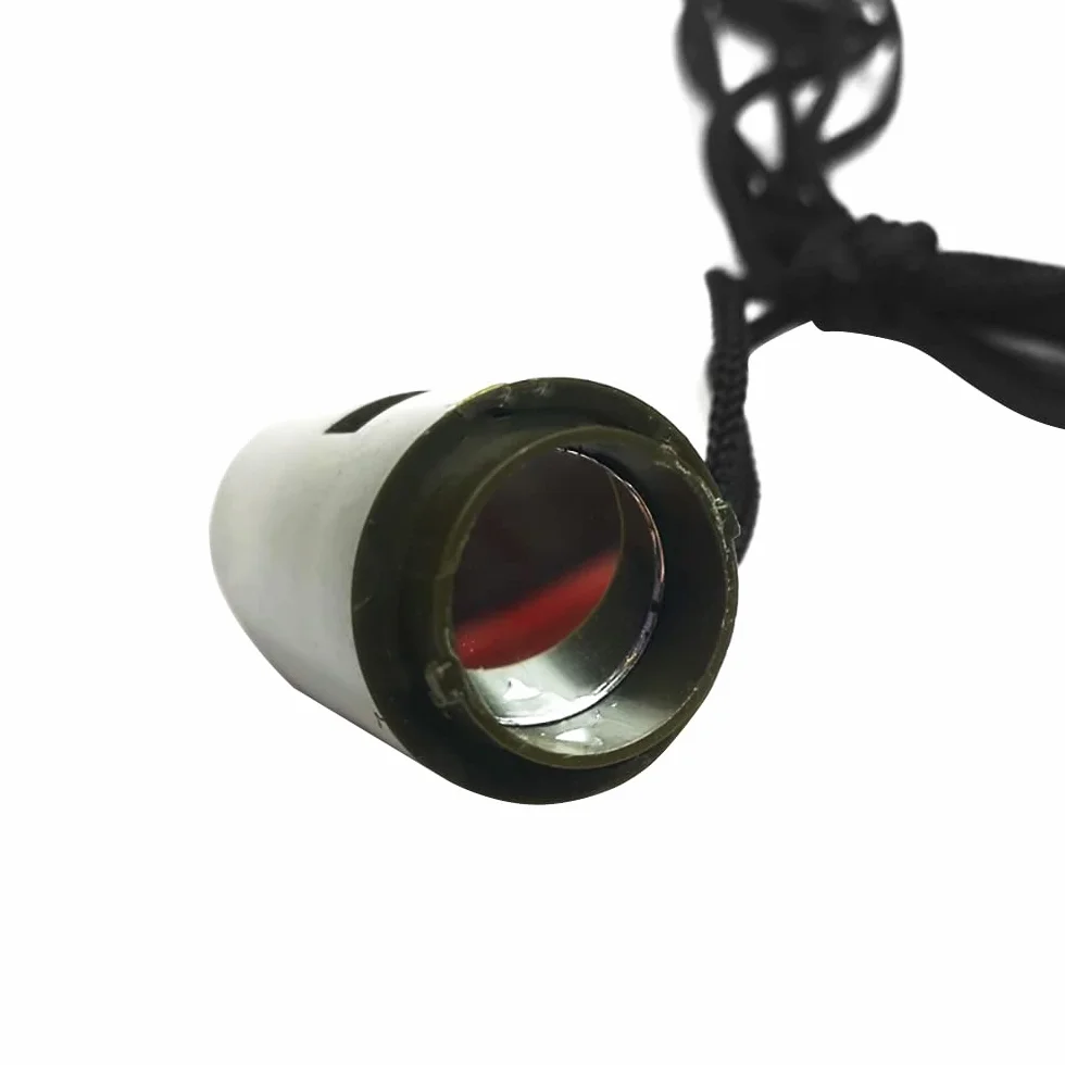 Gwizdek survivalowy 7 w 1 zestaw kempingowy wielofunkcyjny z kompasem termometrem reflektorem
