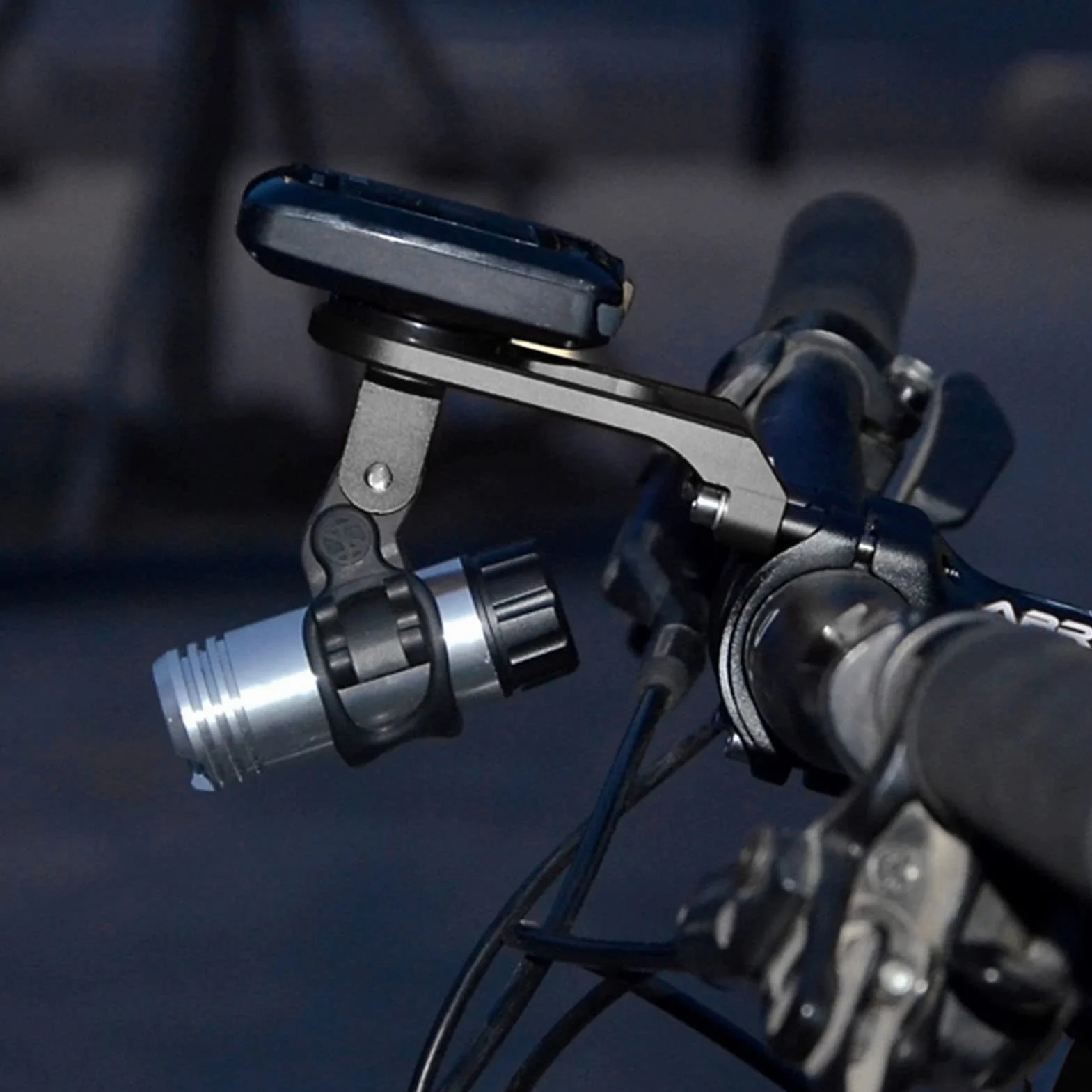 Przedłużacz roweru, uchwyt rowerowy na komputer rowerowy ze stopu aluminium rower rozsuwany uchwyt (czarny)