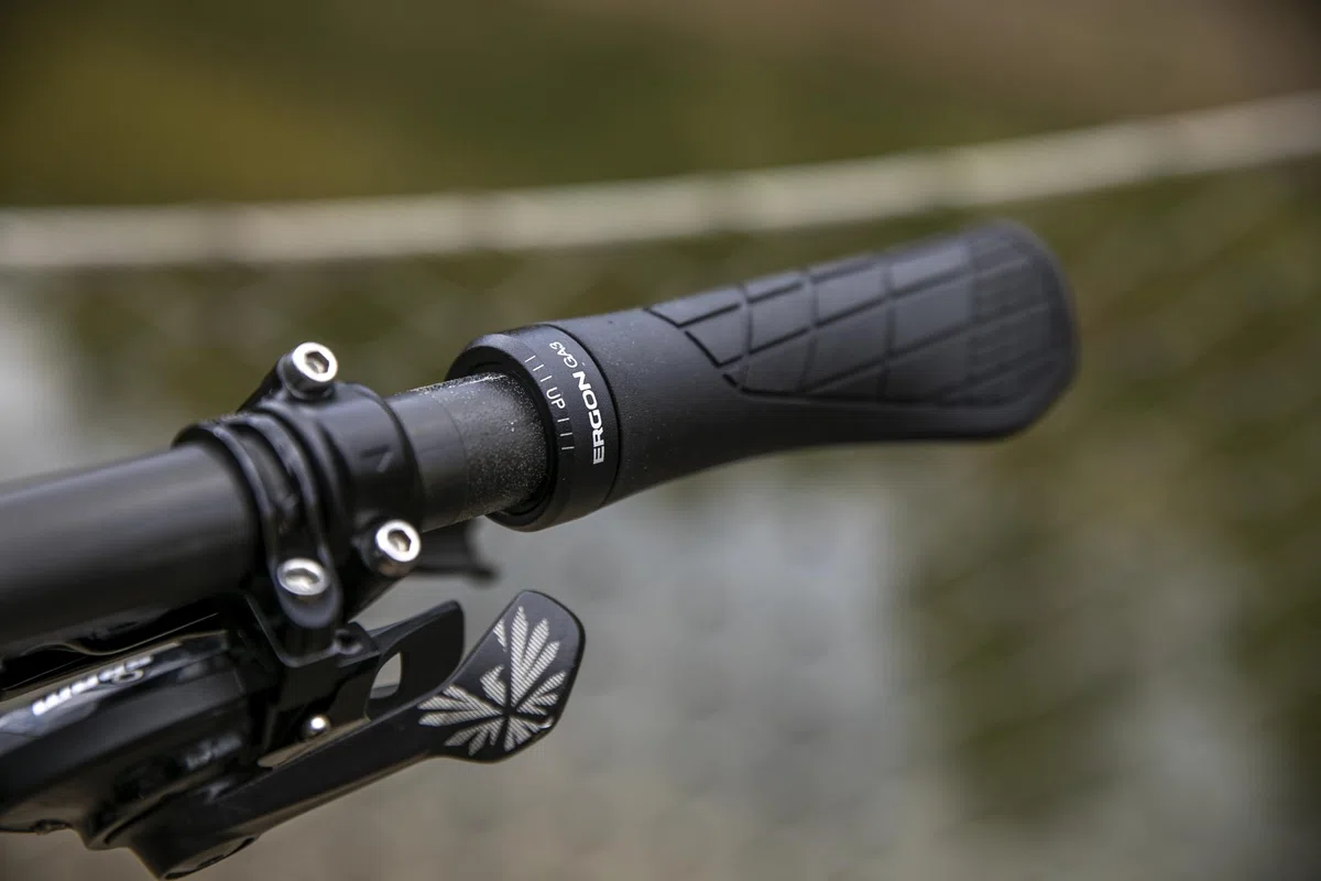 Ergon Grips Technical Ga3 Large Noir uchwyty, czarne, L