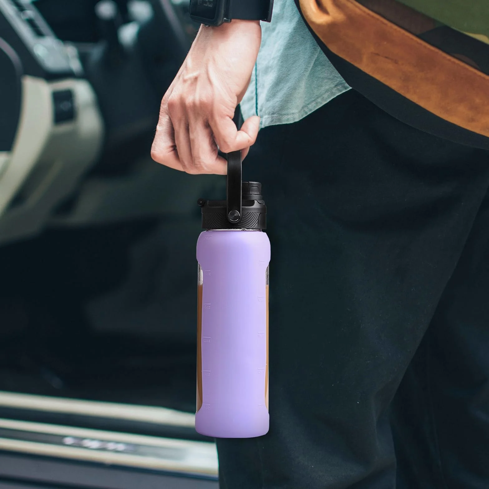 BLUEGO Szklana butelka na wodę 700 ml ze słomką i 2 pokrywkami, szklany kubek do kawy ze znacznikiem czasu i silikonowym ochraniaczem, szklany kubek do napojów, napojów gazowanych, coli, bez BPA