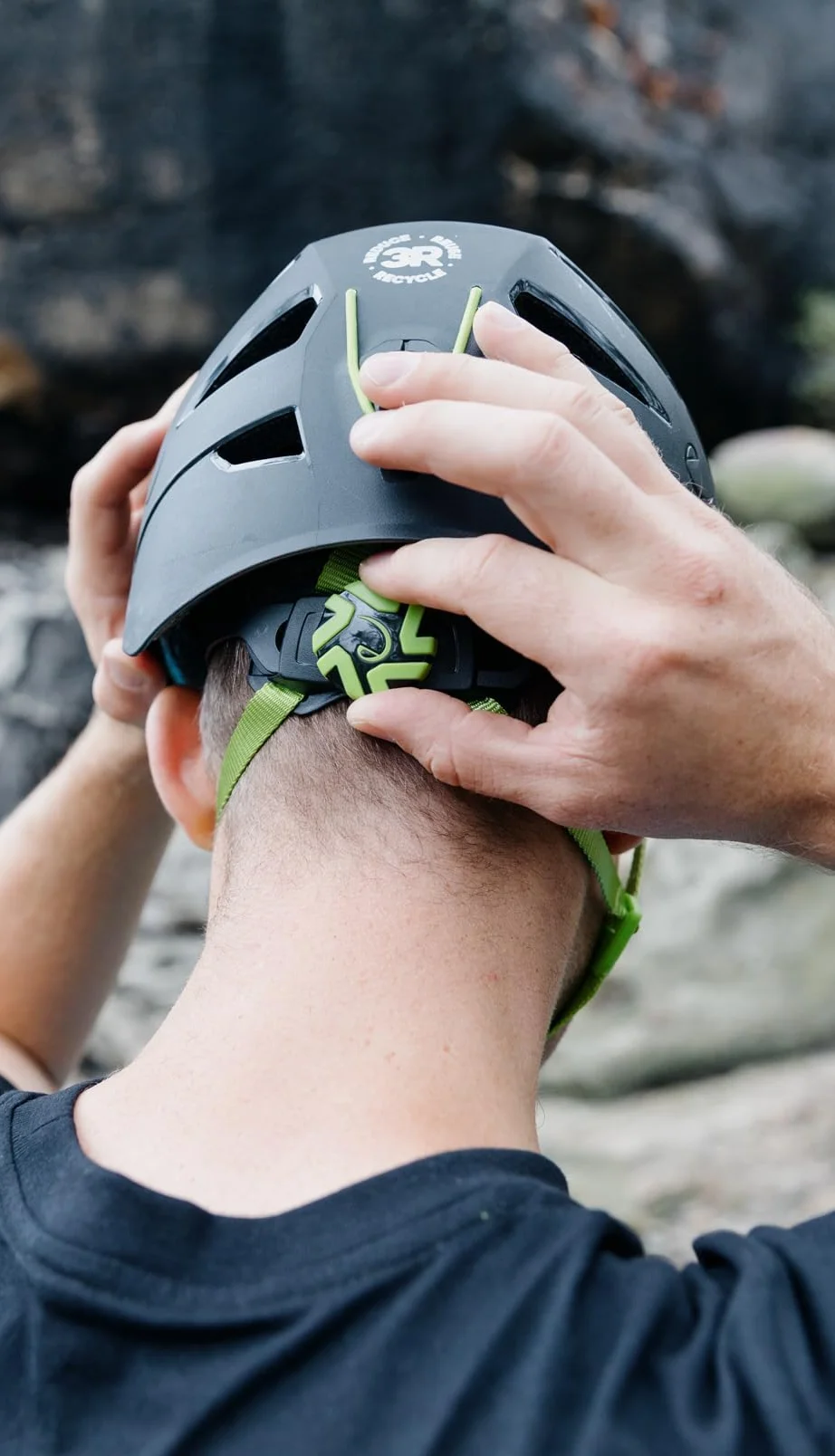 Edelrid Kask wspinaczkowy Zodiac 3R – rozmiar 55-61 cm (skorupa zewnętrzna z lin wspinaczkowych z recyklingu)