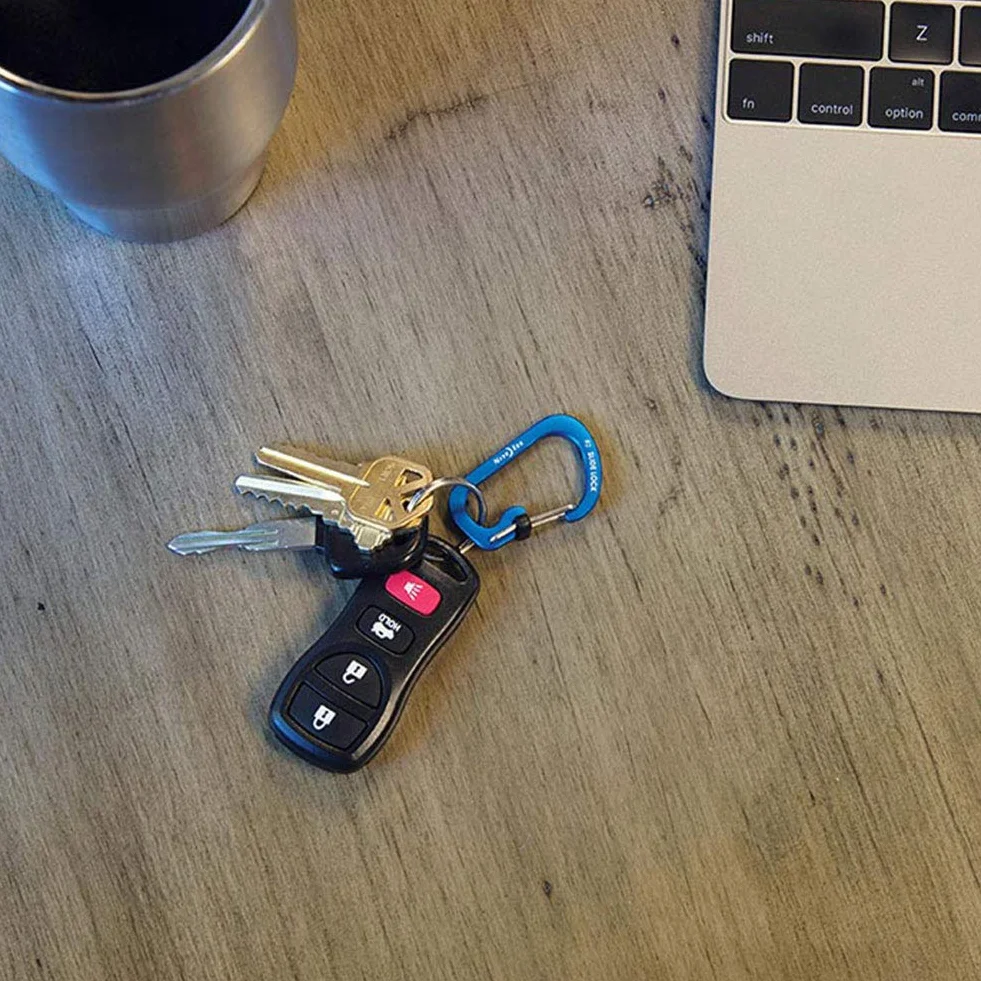 Nite Ize Size-3 S-Biner SlideLock Carabiner, Locking Carabiner Key Chain, Aluminum, Red
