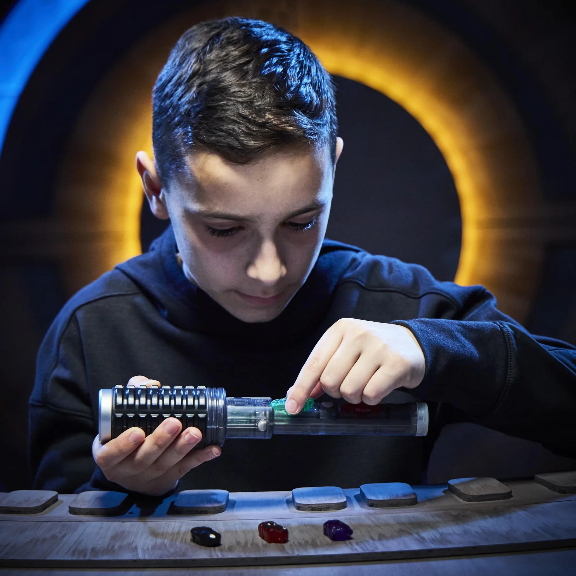 Hasbro Star Wars Miecz Świetlny z Kryształem Zasilającym z Gwiezdnych Wojen