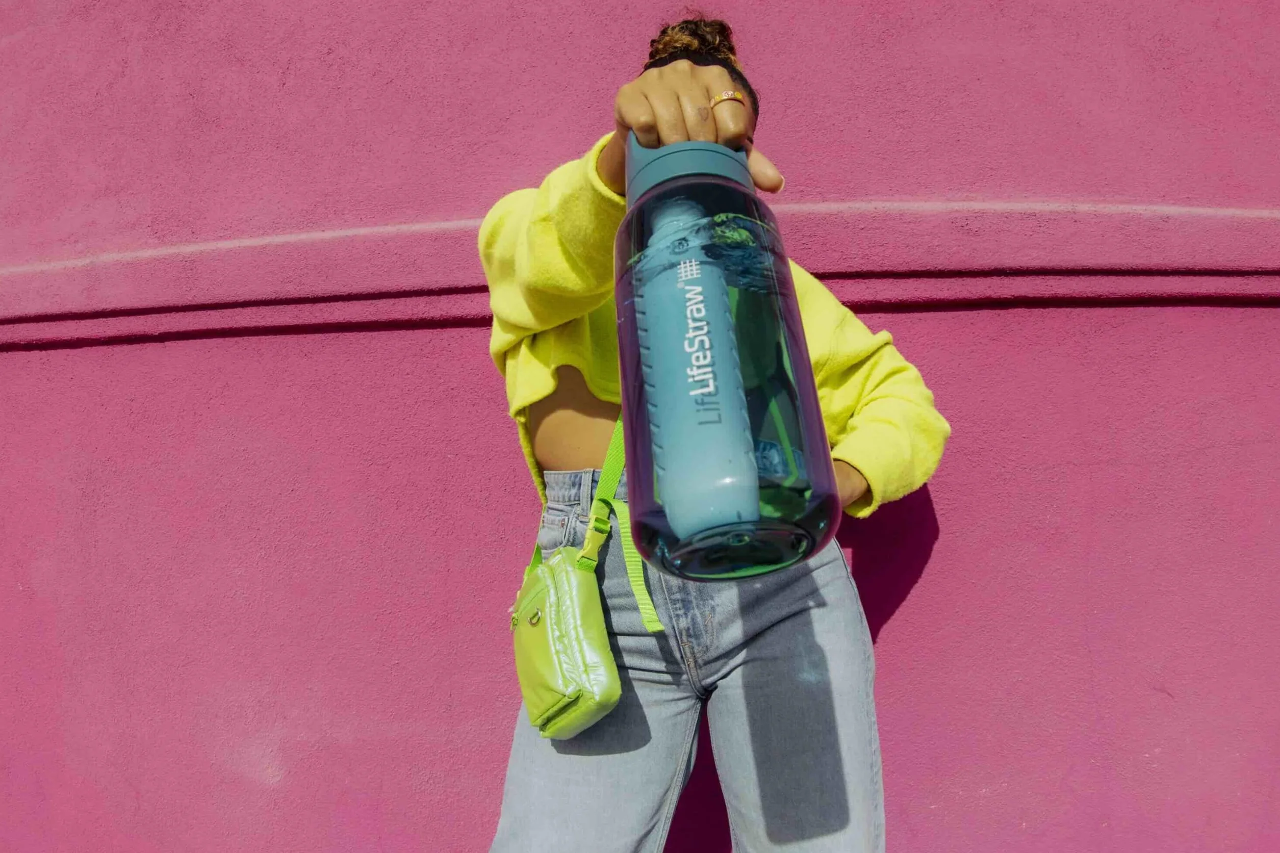 LifeStraw Go Series butelka z filtrem do wody 1 l biały polarny usuwa bakterie pasożyty mikroplastiki