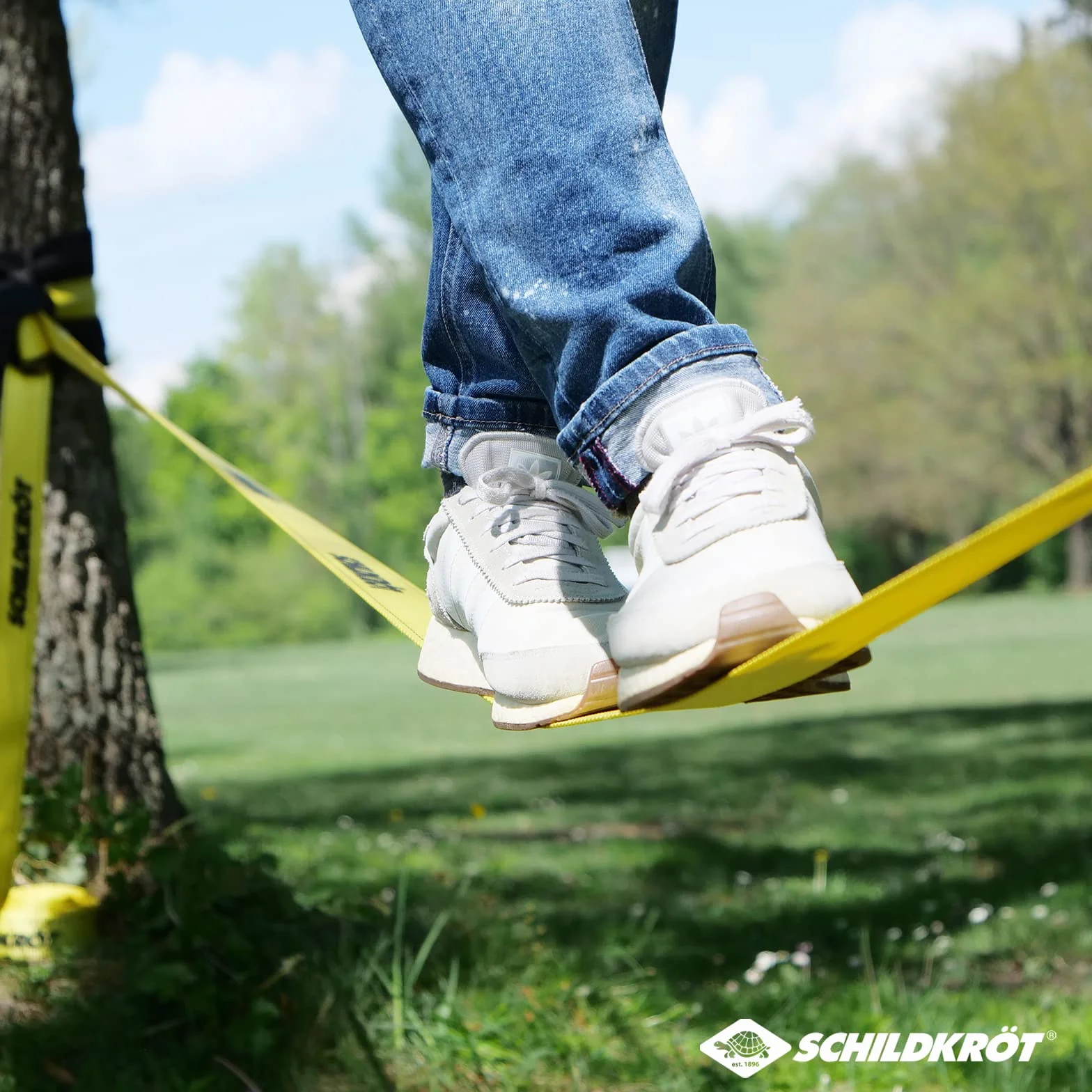 Schildkröt® Slackline 15 m, dodatkowo z linią Teaching Line, linia pomocnicza dla początkujących, wytrzymała linia o szerokości 5 cm, dla dzieci i dorosłych