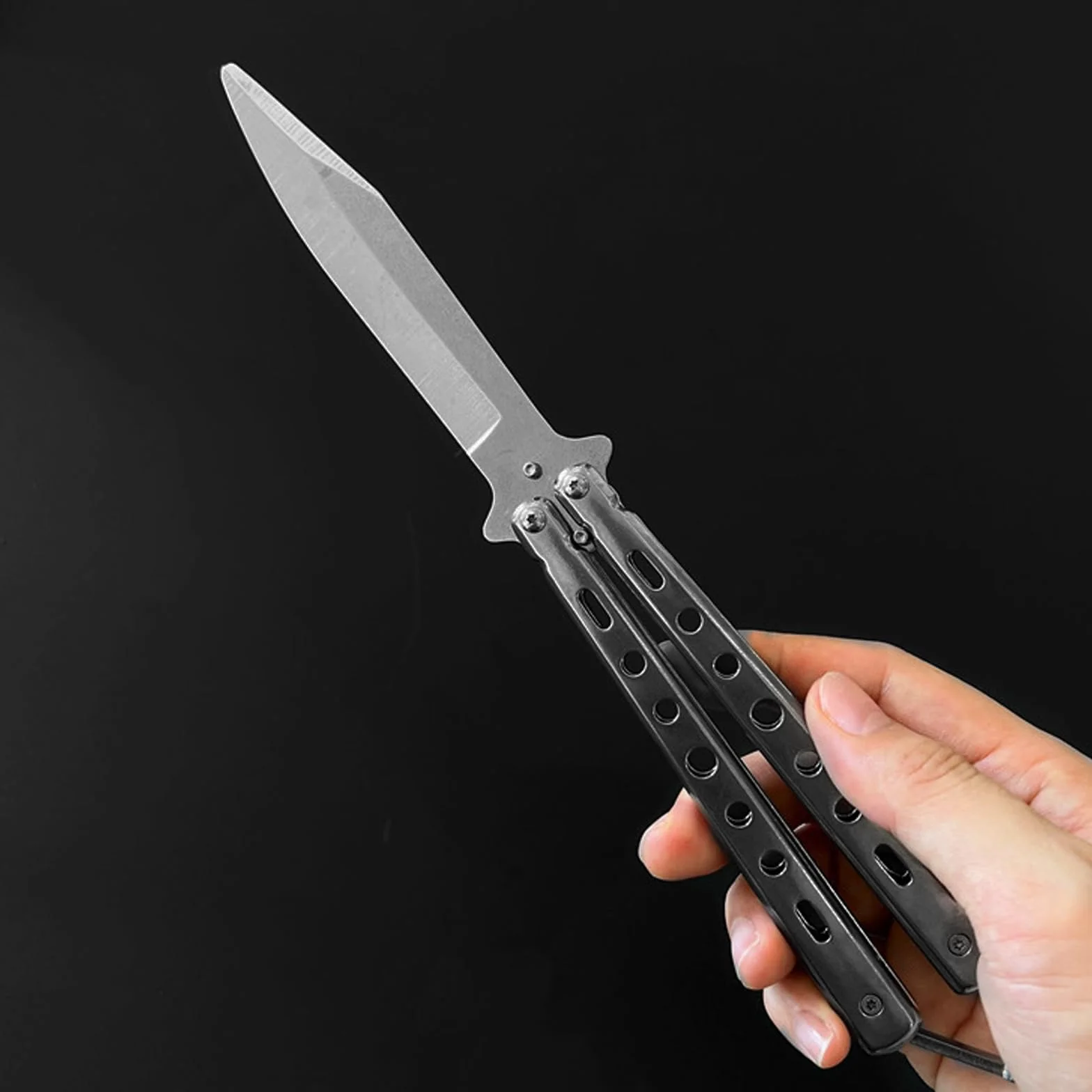 3 sztuki trenażera motyla: nóż treningowy motylkowy nieszlifowane ostrze grzebień ze stali nierdzewnej dla początkujących nóż treningowy Balisong - do treningu figury (czarny)