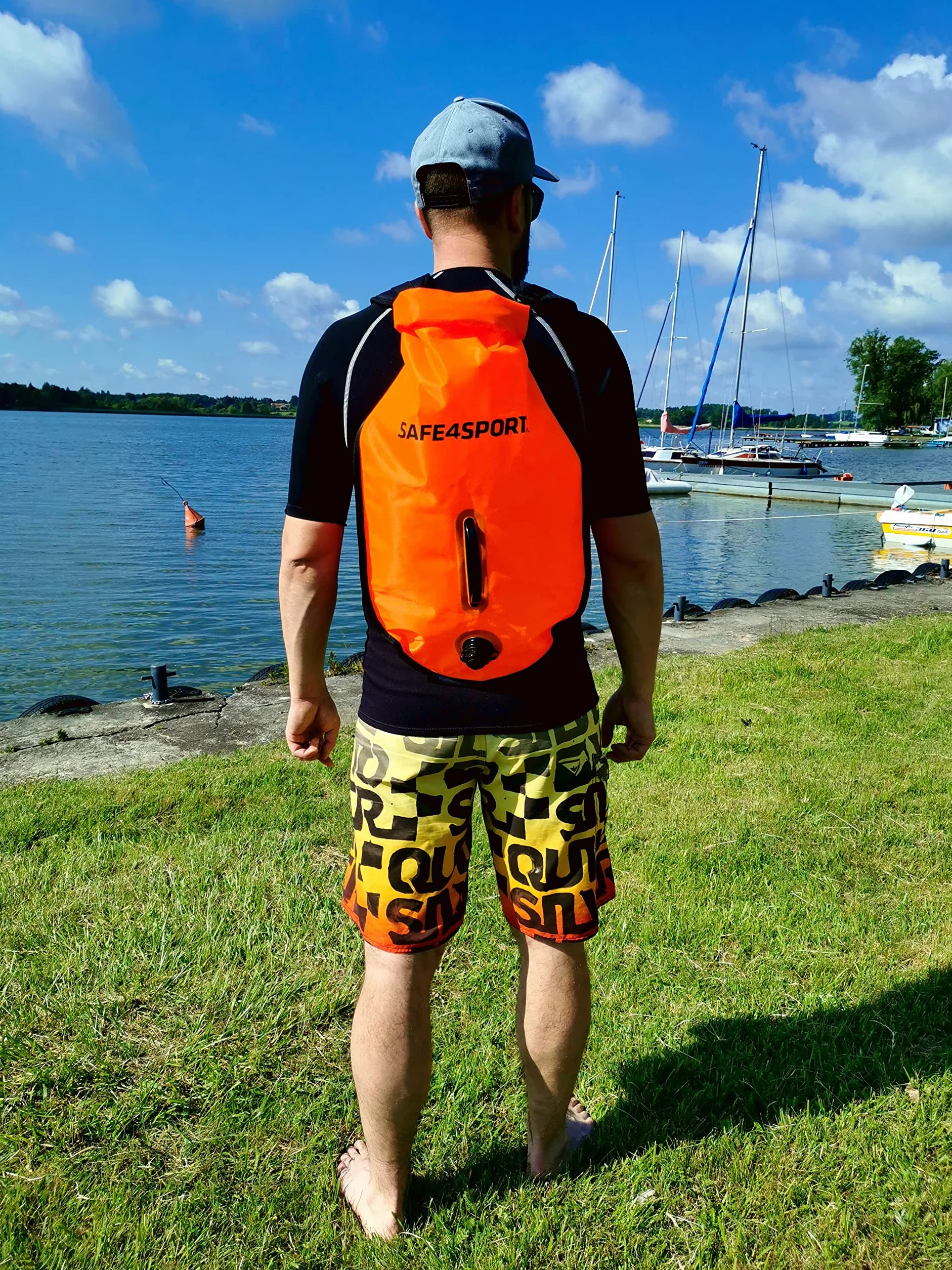 Dmuchana boja asekuracyjna do pływania 3w1 28L - bojka do triathlonu z suchą kieszenią