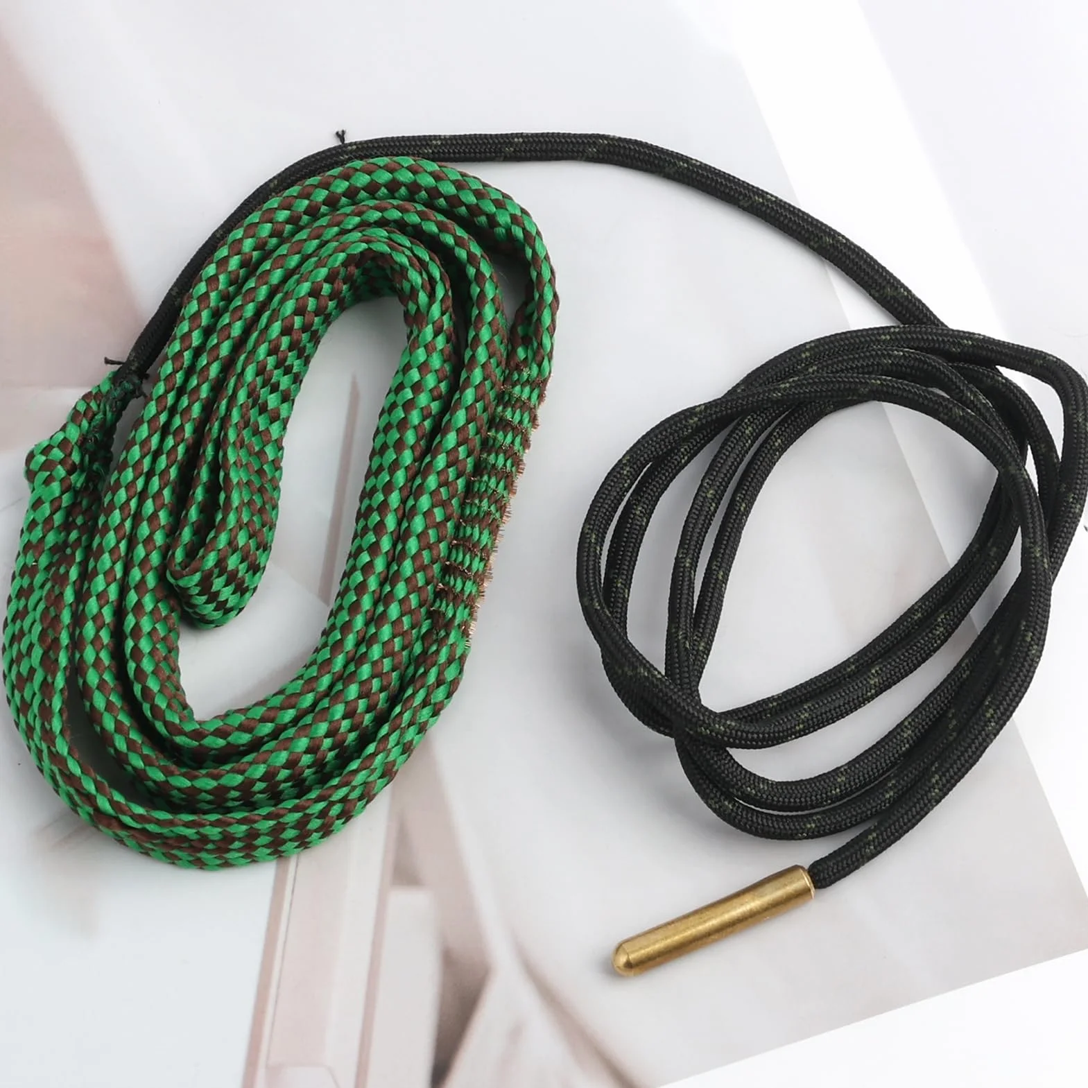 Sznurek do czyszczenia lufy do broni palnej, kaliber .22, .223 i 5,56 mm – Skuteczny zestaw do czyszczenia broni do pistoletów, karabinów i strzelb – Wielokrotnego użytku i przenośne