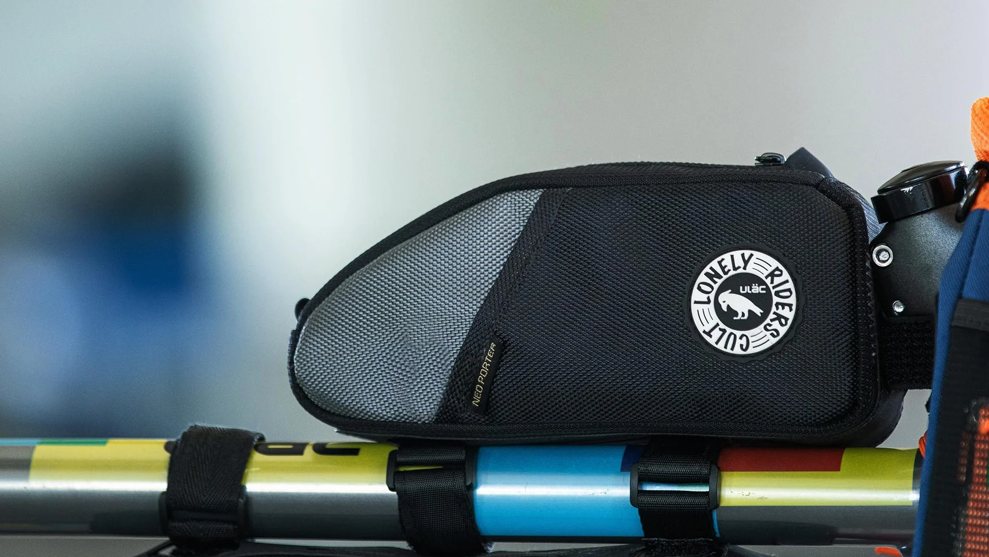 Torba na ramę rowerową akcesoria - torba rowerowa wodoodporna rama 1,2 l do przechowywania akcesoriów rowerowych torba na ramę MTB mocowanie górnej rury 18 x 9 x 5,5 cm na narzędzia rowerowe