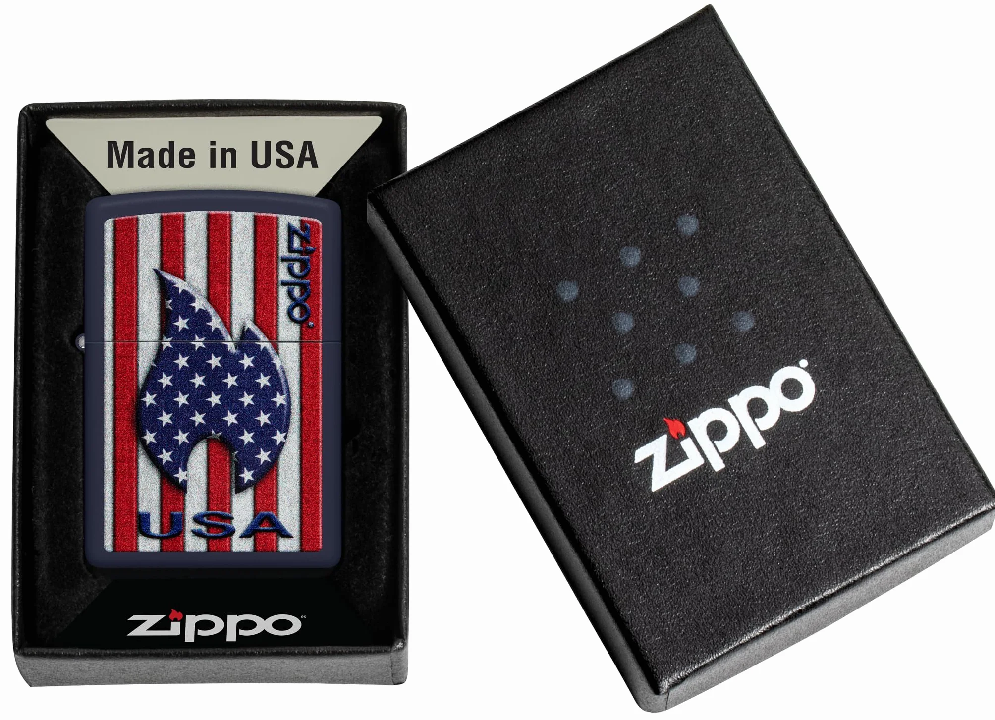 Zippo Patriotic Flame Zapalniczka Sztormowa, Kolorowy Nadruk, do Napełniania, Wielokrotnego Użytku, Wiatroodporna Konstrukcja, Pudełko na Prezent, Wykonano w USA, Kolor Granatowy Matowy (Navy Matte)