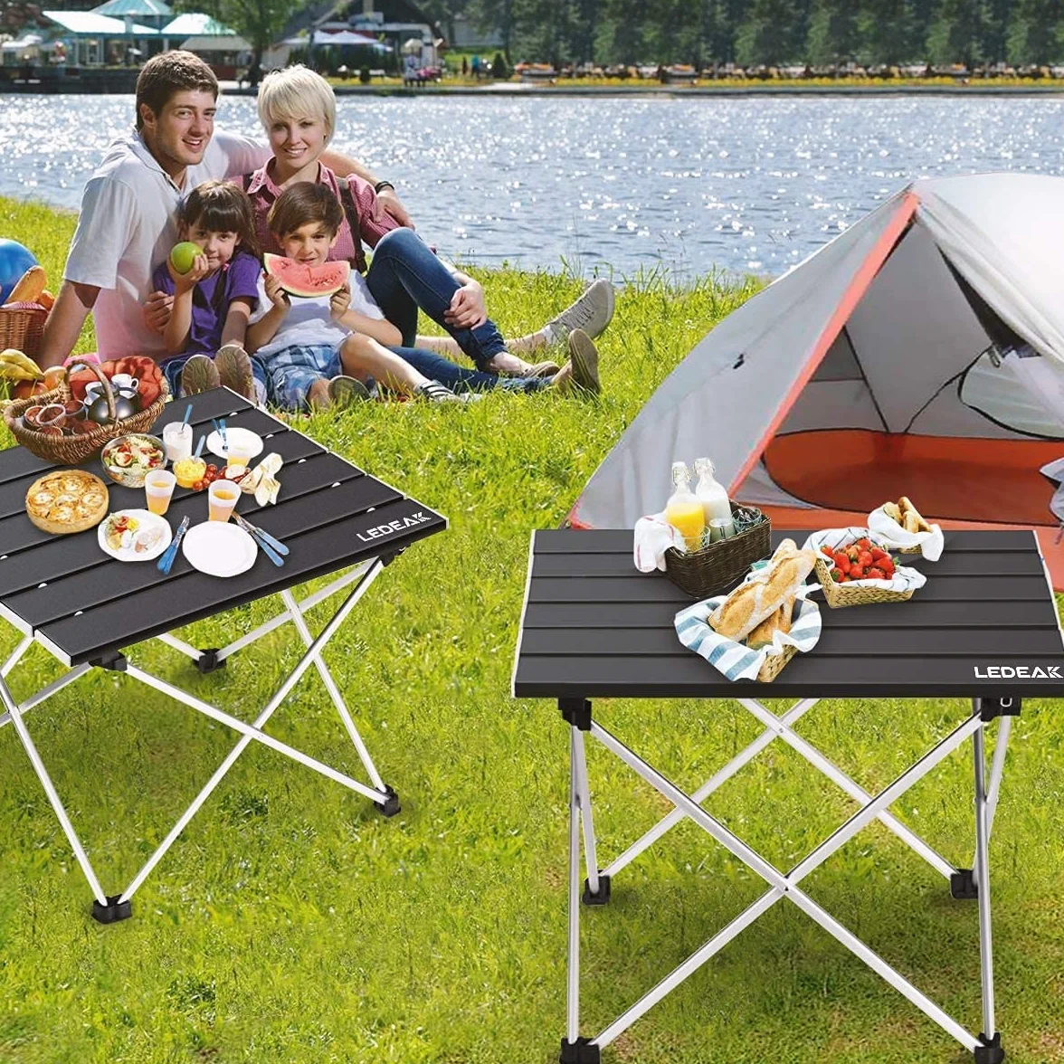 Przenośny stół kempingowy, lekki składany stół z aluminiowym blatem i torbą do przenoszenia, łatwy do przenoszenia, idealny na zewnątrz, piknik, gotowanie, plażę, piesze wycieczki, wędkowanie