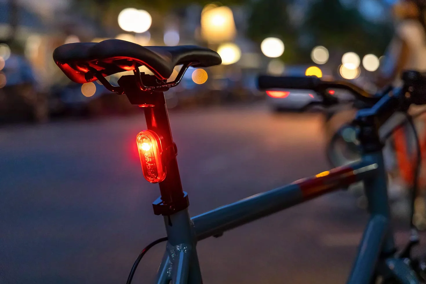 SIGMA SPORT – Curve | światło rowerowe LED | światło rowerowe | dopuszczone do ruchu drogowego (obowiązują przepisy lokalne)