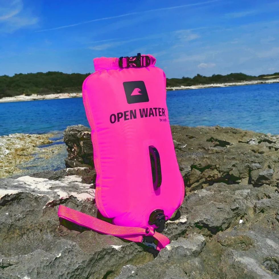 OPENWATER dmuchana boja do pływania XL - duża bojka asekuracyjna z kieszenią na rzeczy 28L różowa